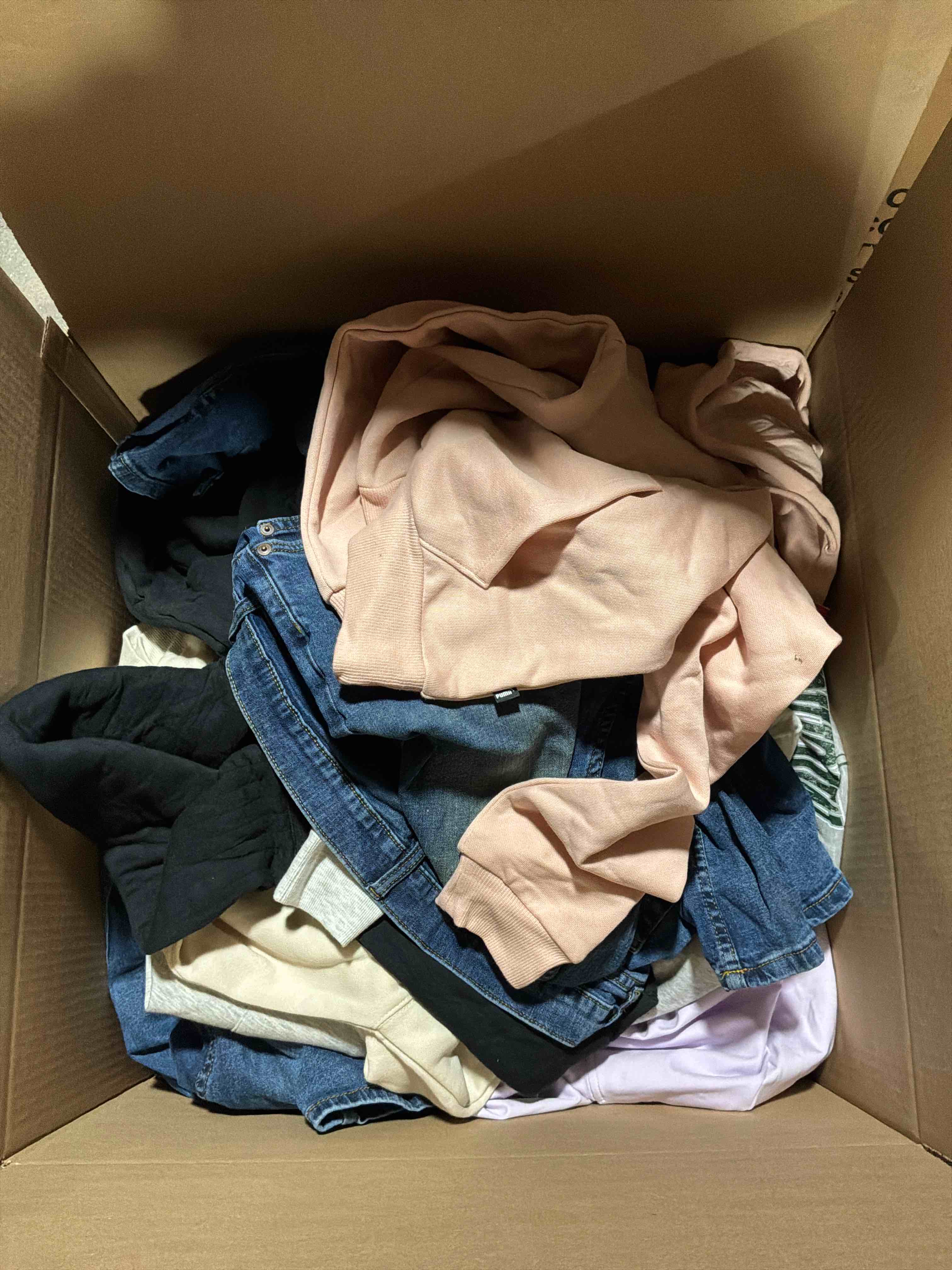 box lot of new clothes (30pcs)