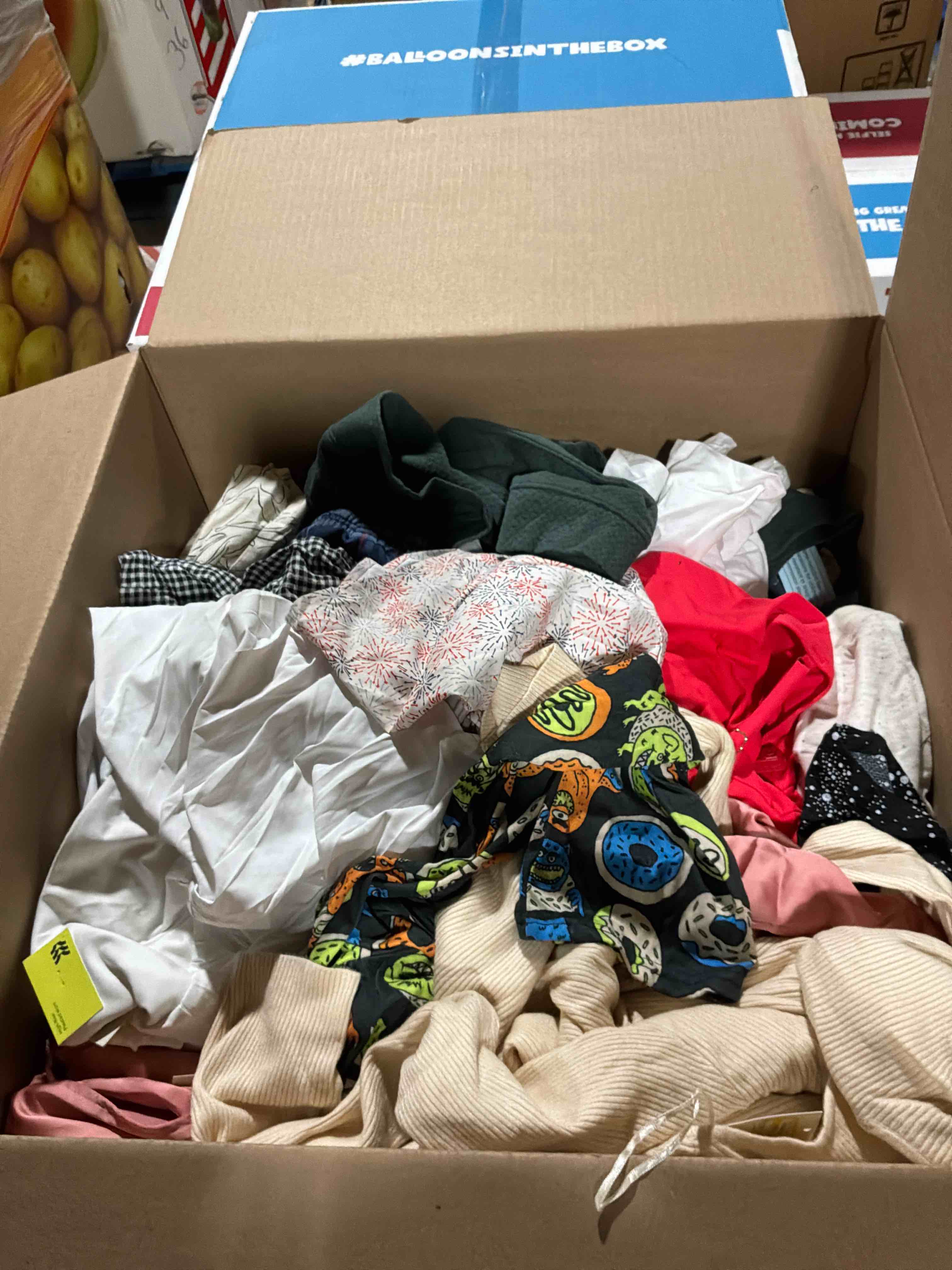 box lot of new clothes (40pcs)