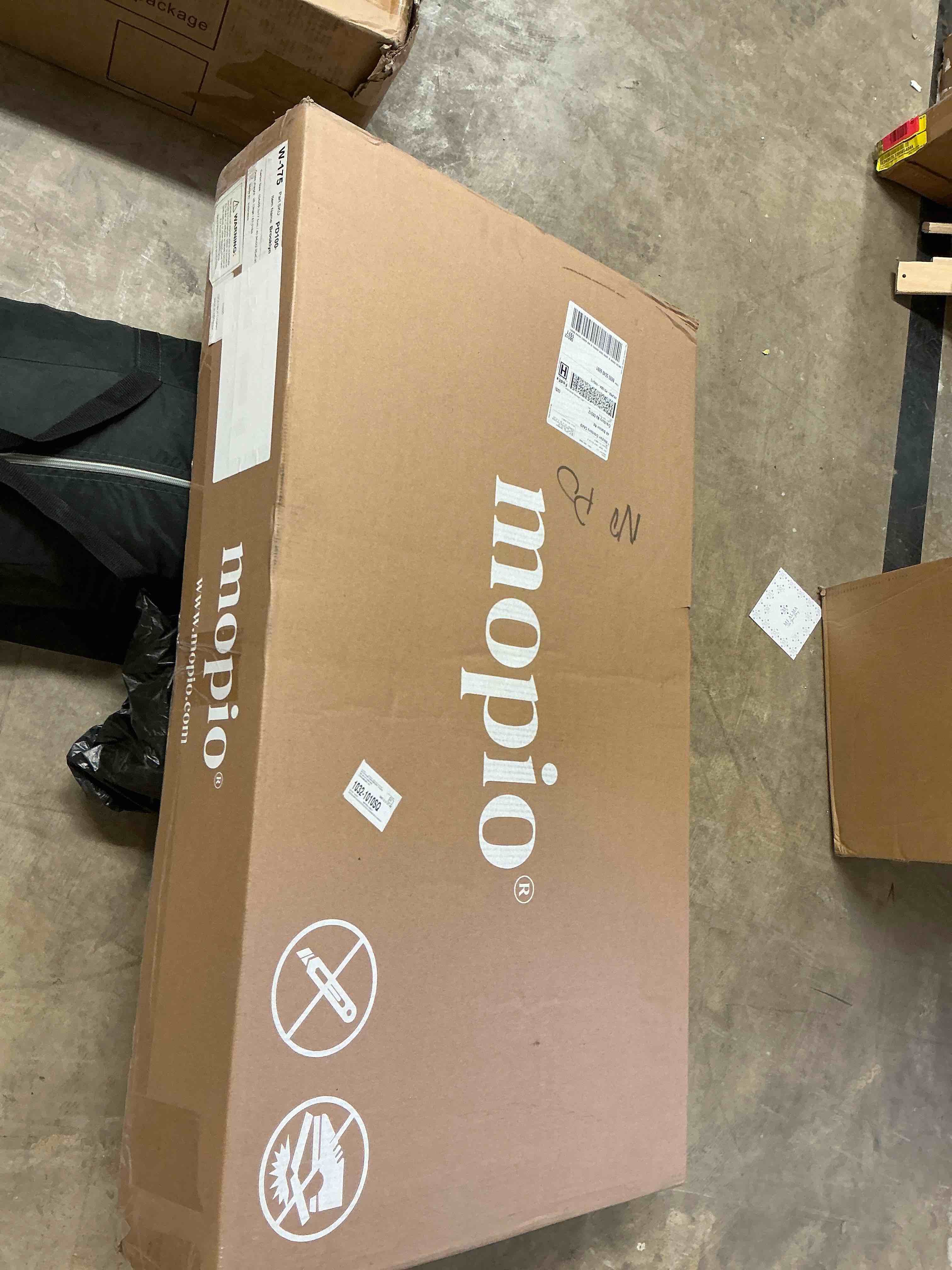 Condition photo showing New/Like New for mopio brooklyn lift top coffee table for living room, mid century, modern farmhouse with lifting tabletop & hidden storage, fluted panel, rising pull up dining table (walnut)
