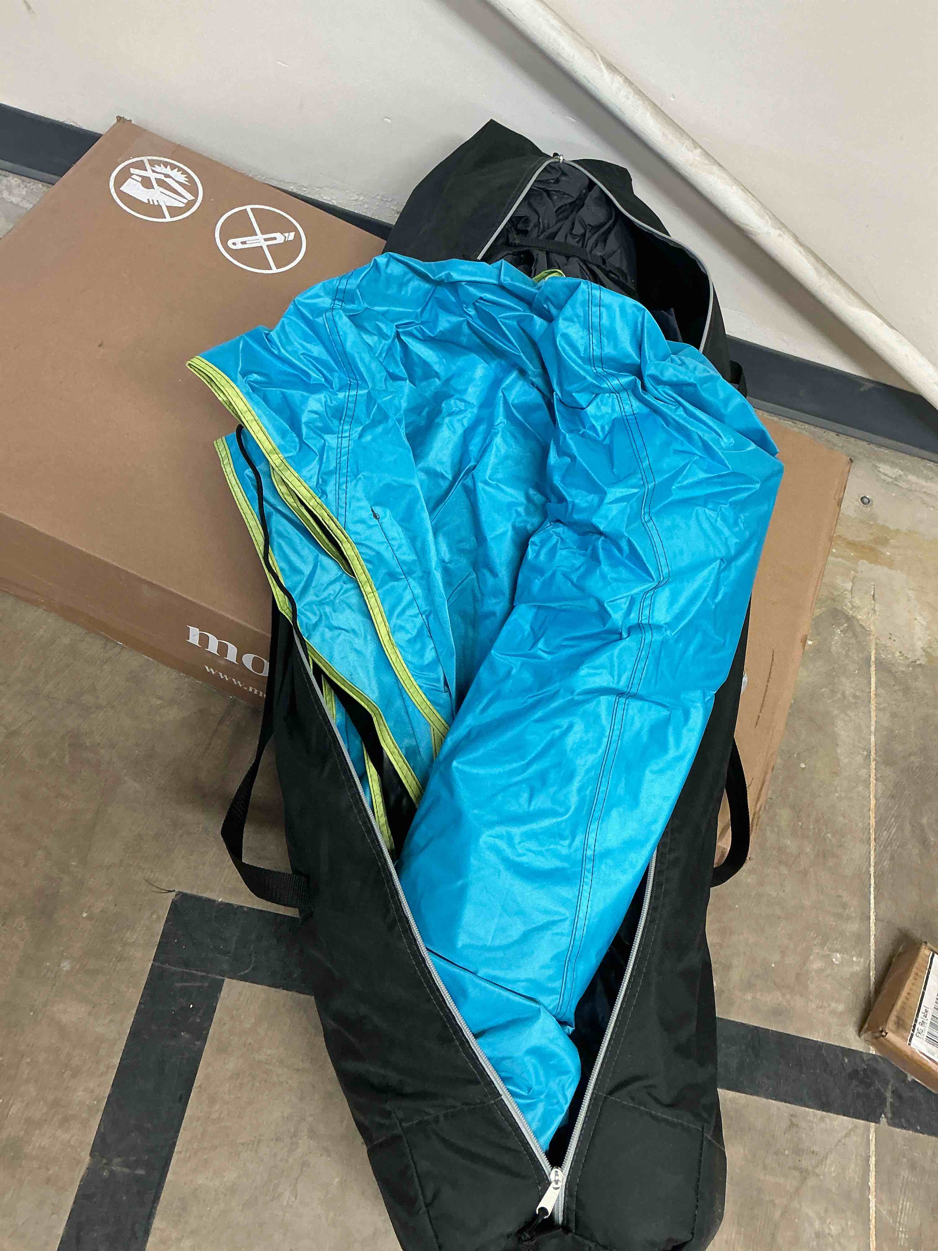 Condition photo showing As Is for ever advanced 6 person blackout camping tent instant cabin tents for family with rainfly, 60s easy setup, water-resistant