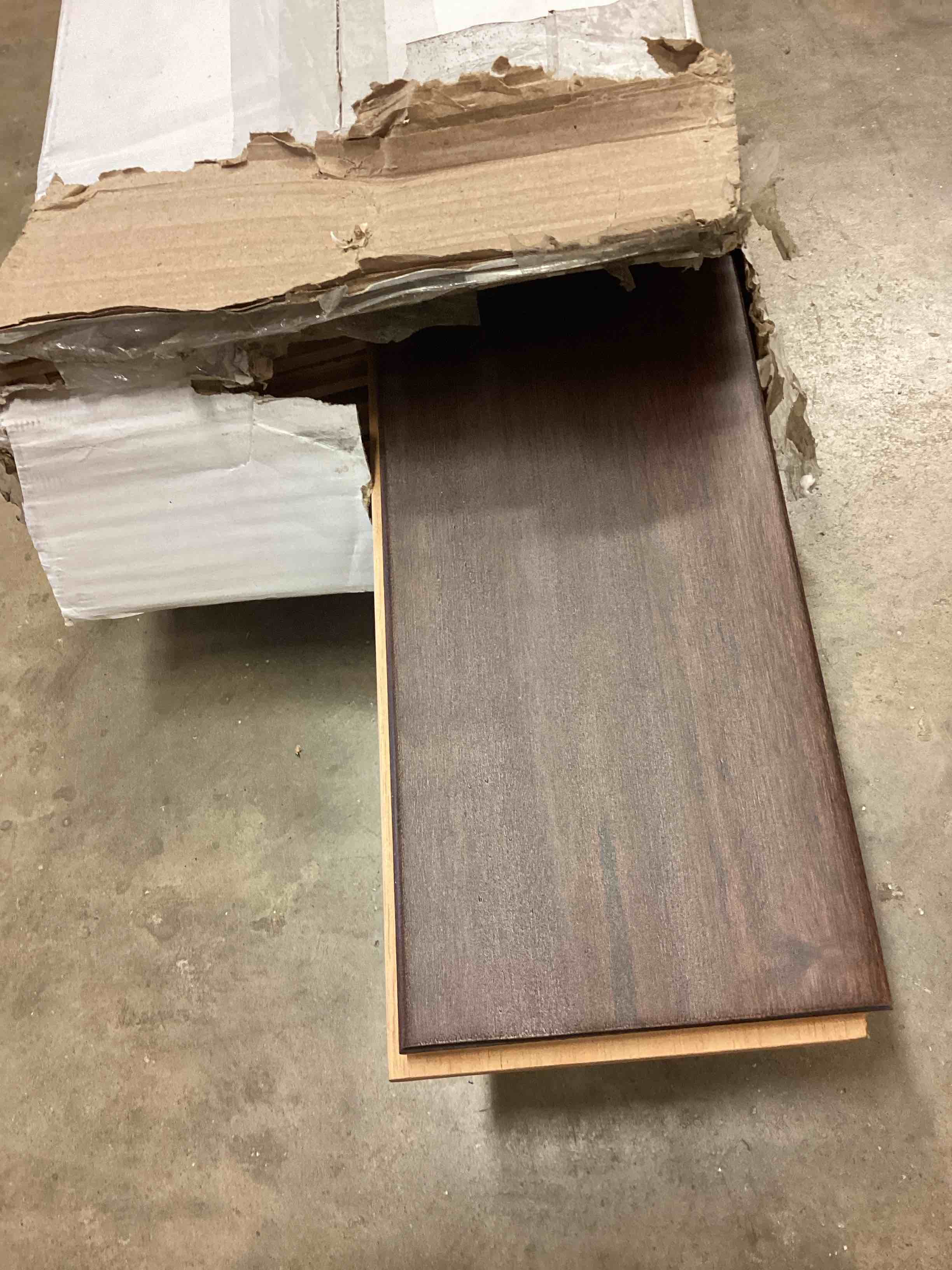 Condition photo showing Good Condition for mahogany solid flooring 3? prefinished satin, sq ft 24.27