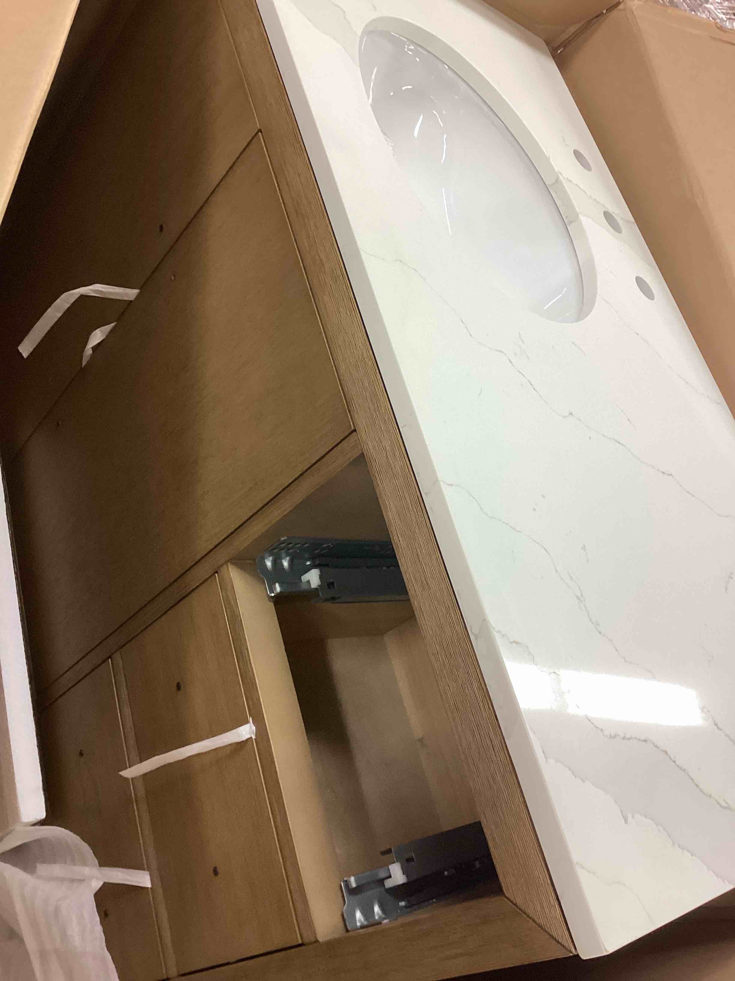 Condition photo showing Good Condition for alsup 42'' single bathroom vanity(missing 1 drawer)