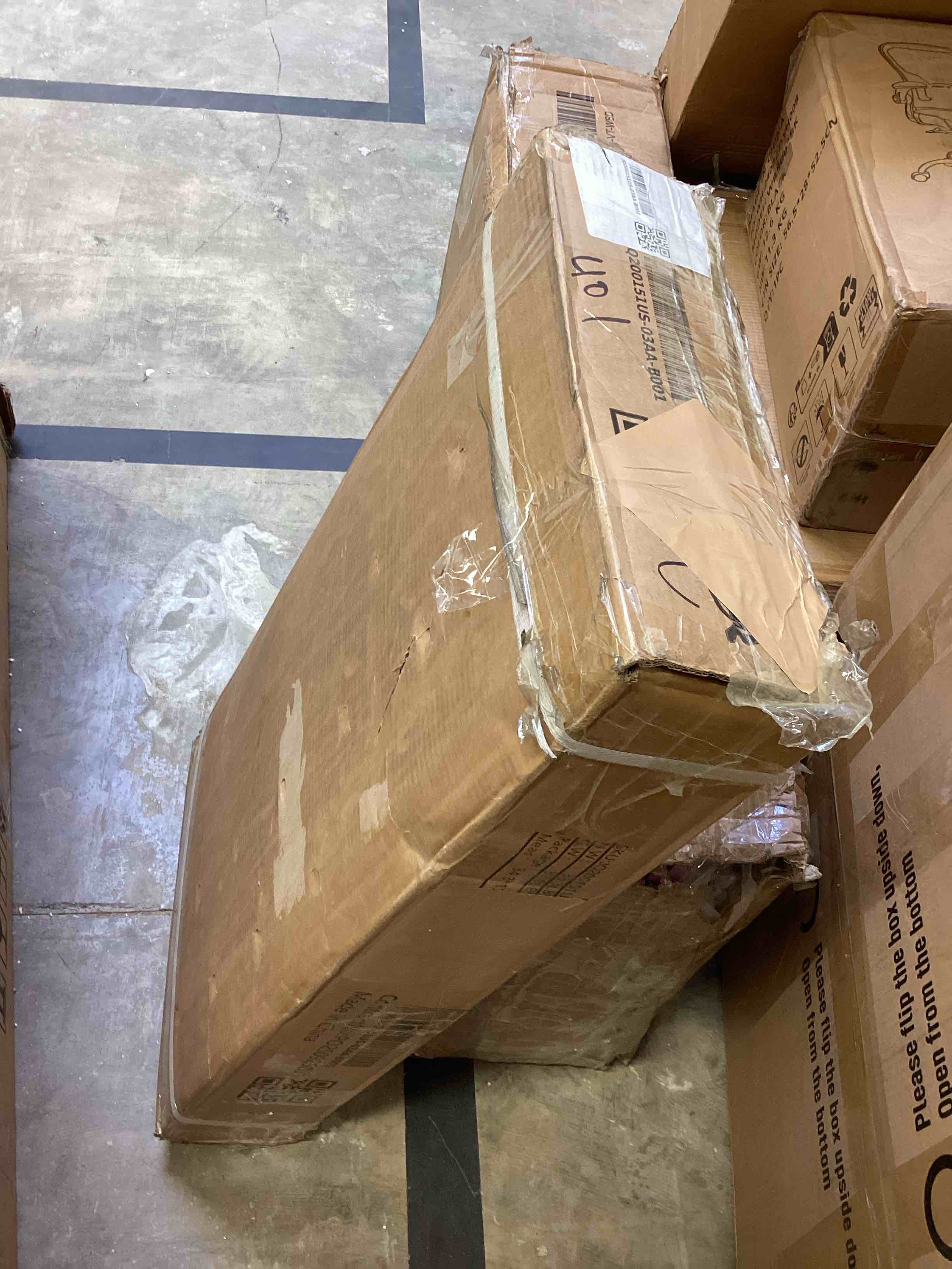 https://s3.amazonaws.com/lotting-images-prod/bidfta/GRA4115015_1776434642924.jpeg