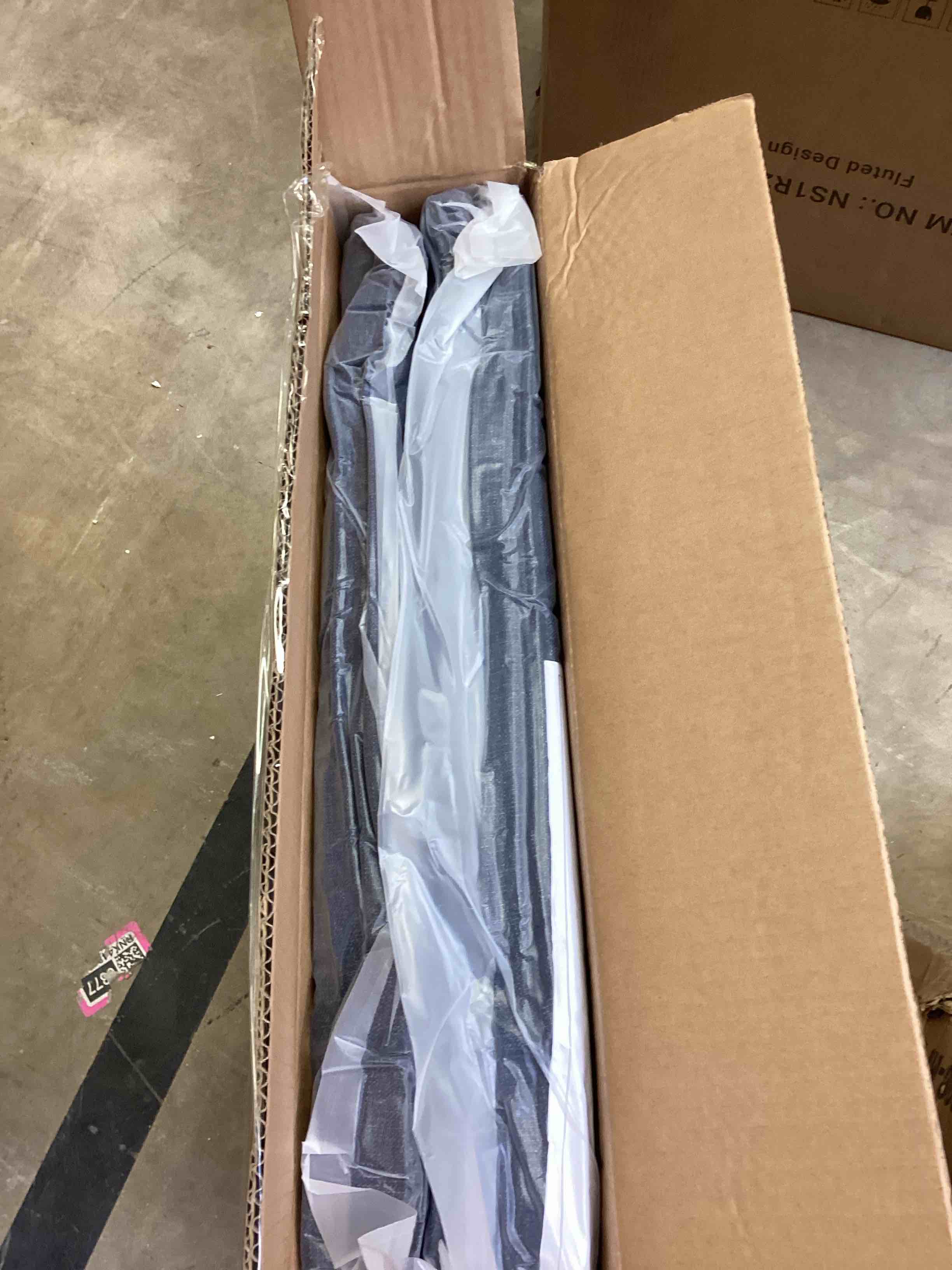 Condition photo showing New/Like New for crestlive products outdoor chair cushion with water resistant removable cover 22-in x 21-in