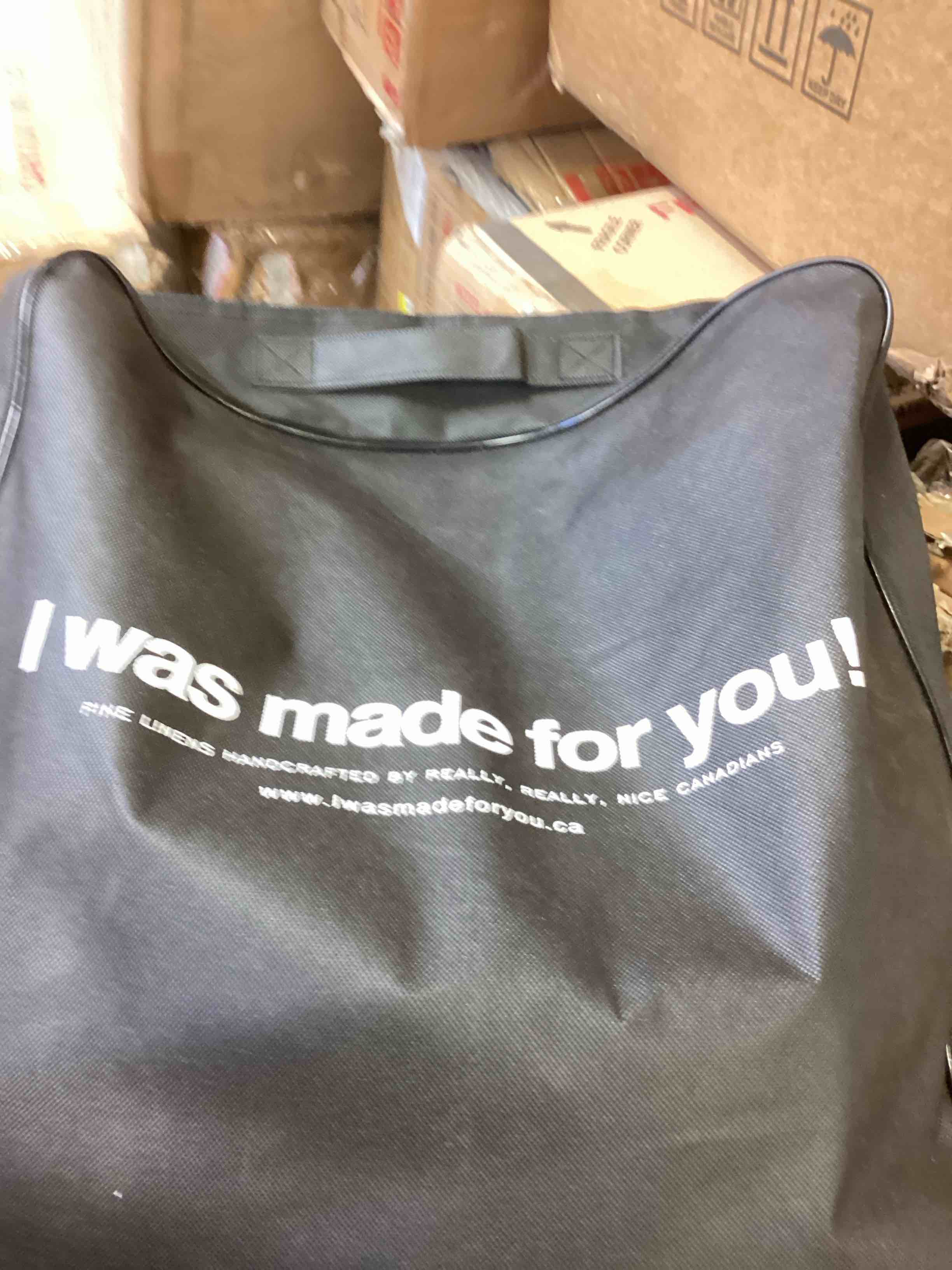https://s3.amazonaws.com/lotting-images-prod/bidfta/GRA4115428_1777582300809.jpeg