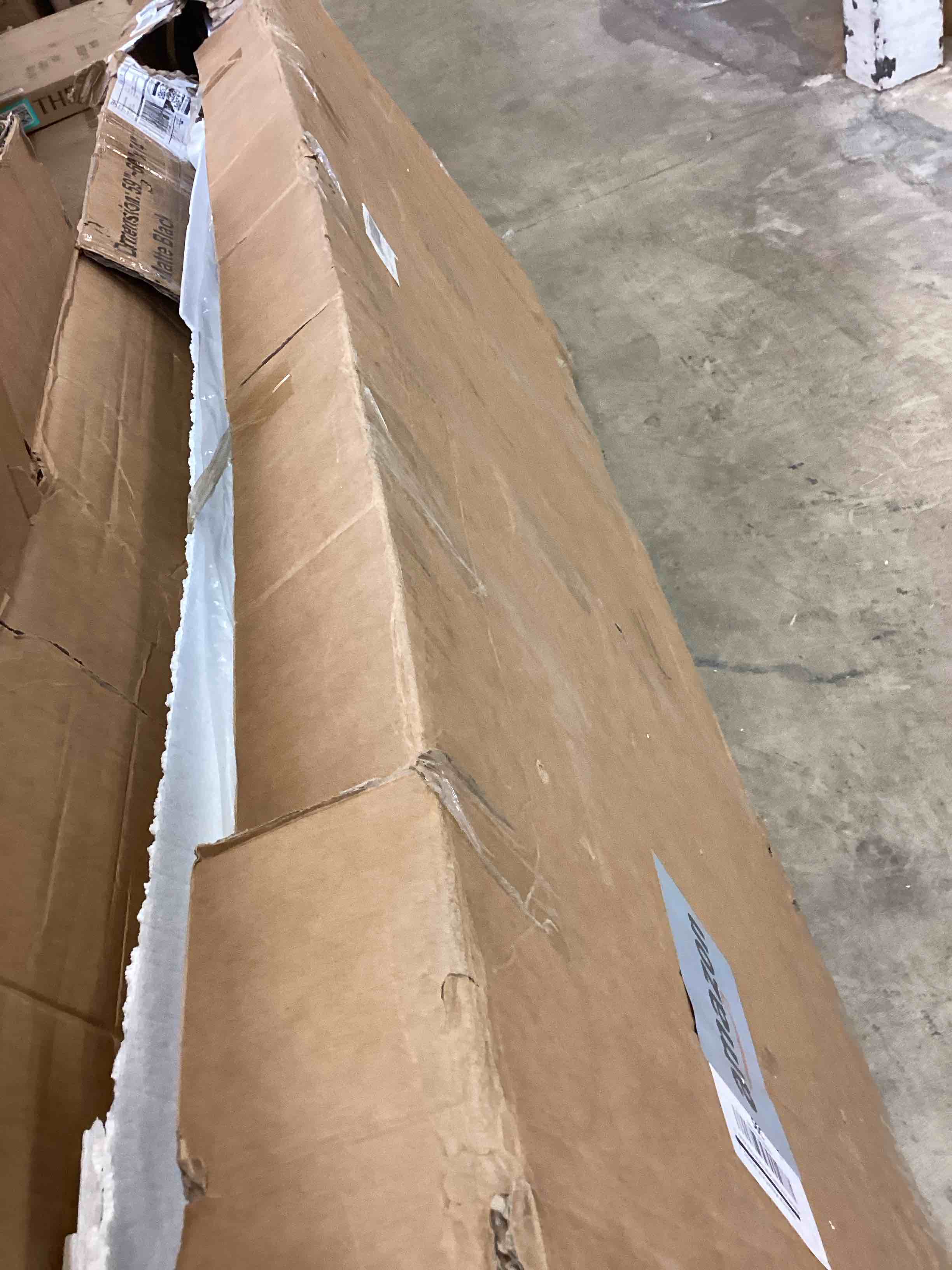 https://s3.amazonaws.com/lotting-images-prod/bidfta/GRA4115434_1777580636306.jpeg