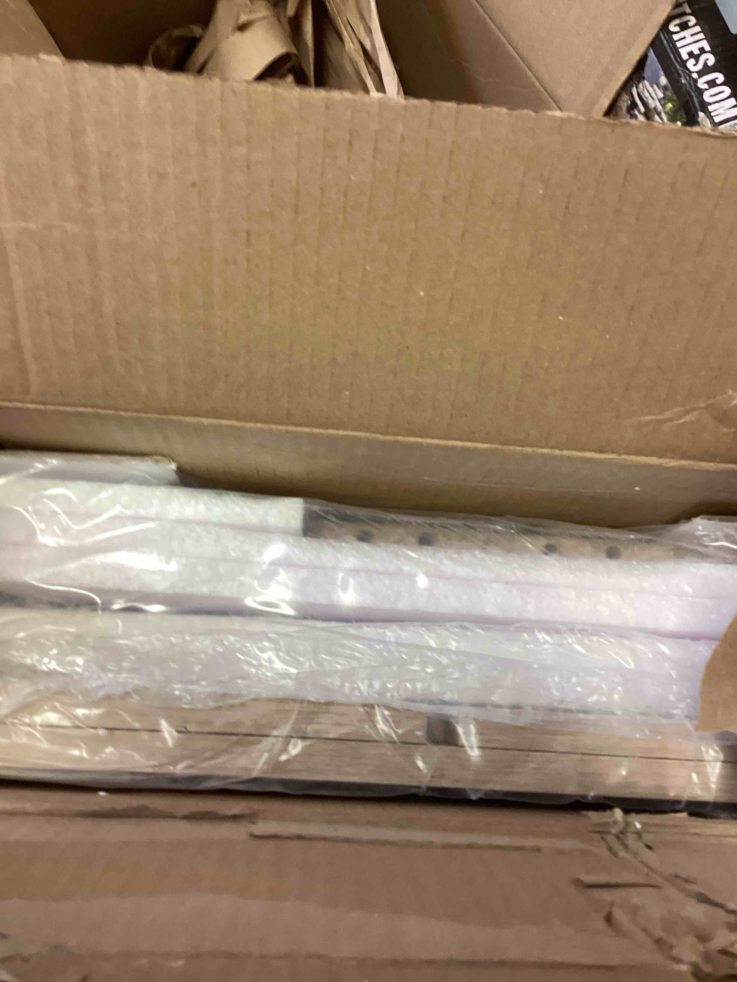 https://s3.amazonaws.com/lotting-images-prod/bidfta/GRA4115449_1777585944512.jpeg