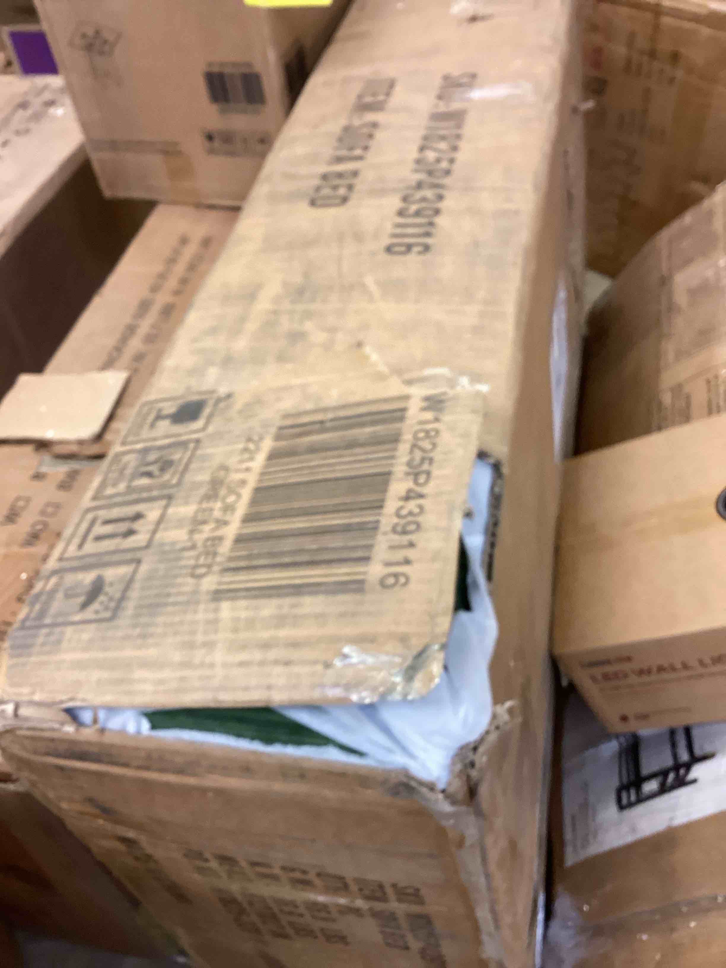 https://s3.amazonaws.com/lotting-images-prod/bidfta/GRA4115462_1777644614989.jpeg