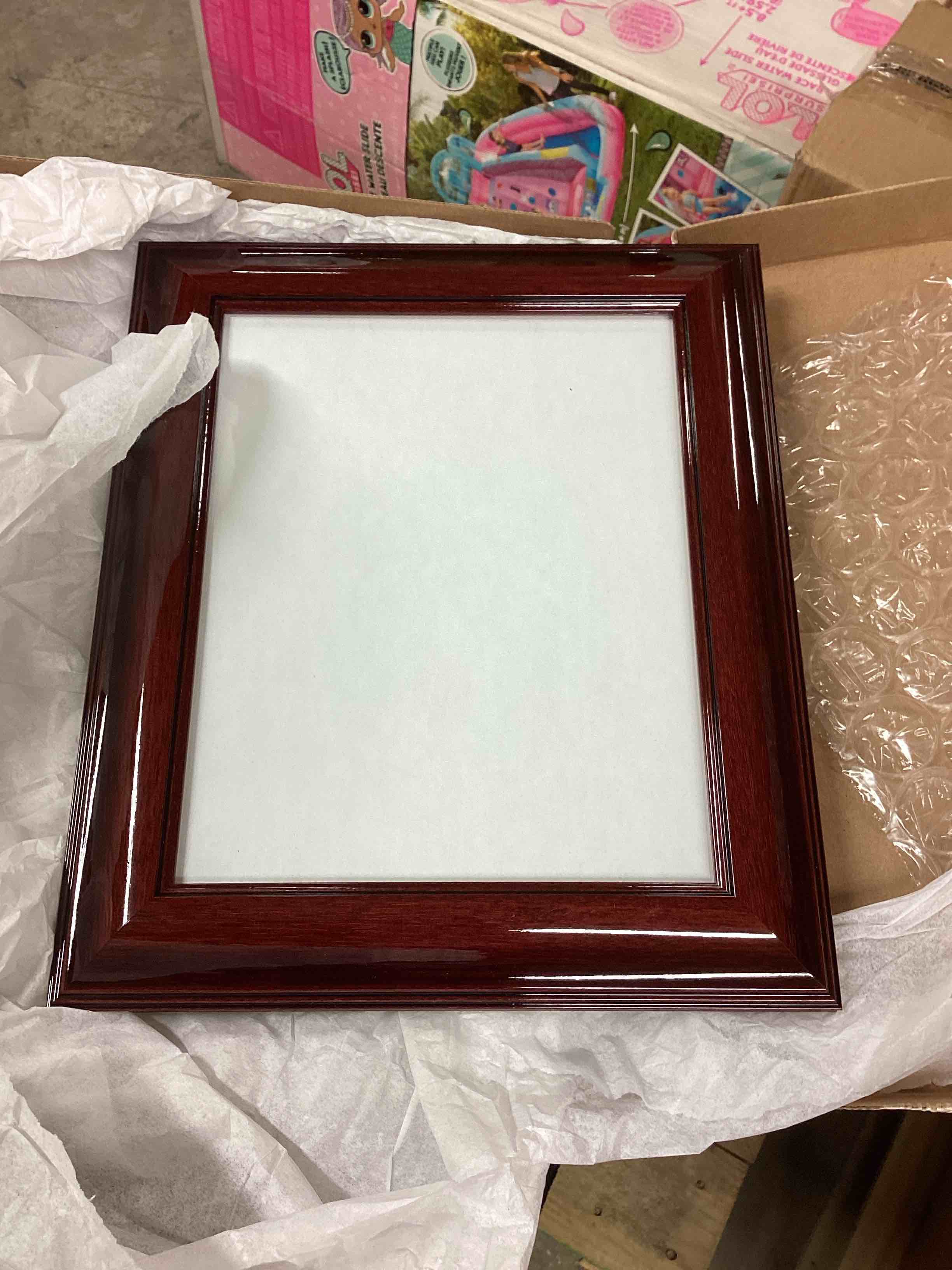 https://s3.amazonaws.com/lotting-images-prod/bidfta/GRA4115472_1777646299101.jpeg