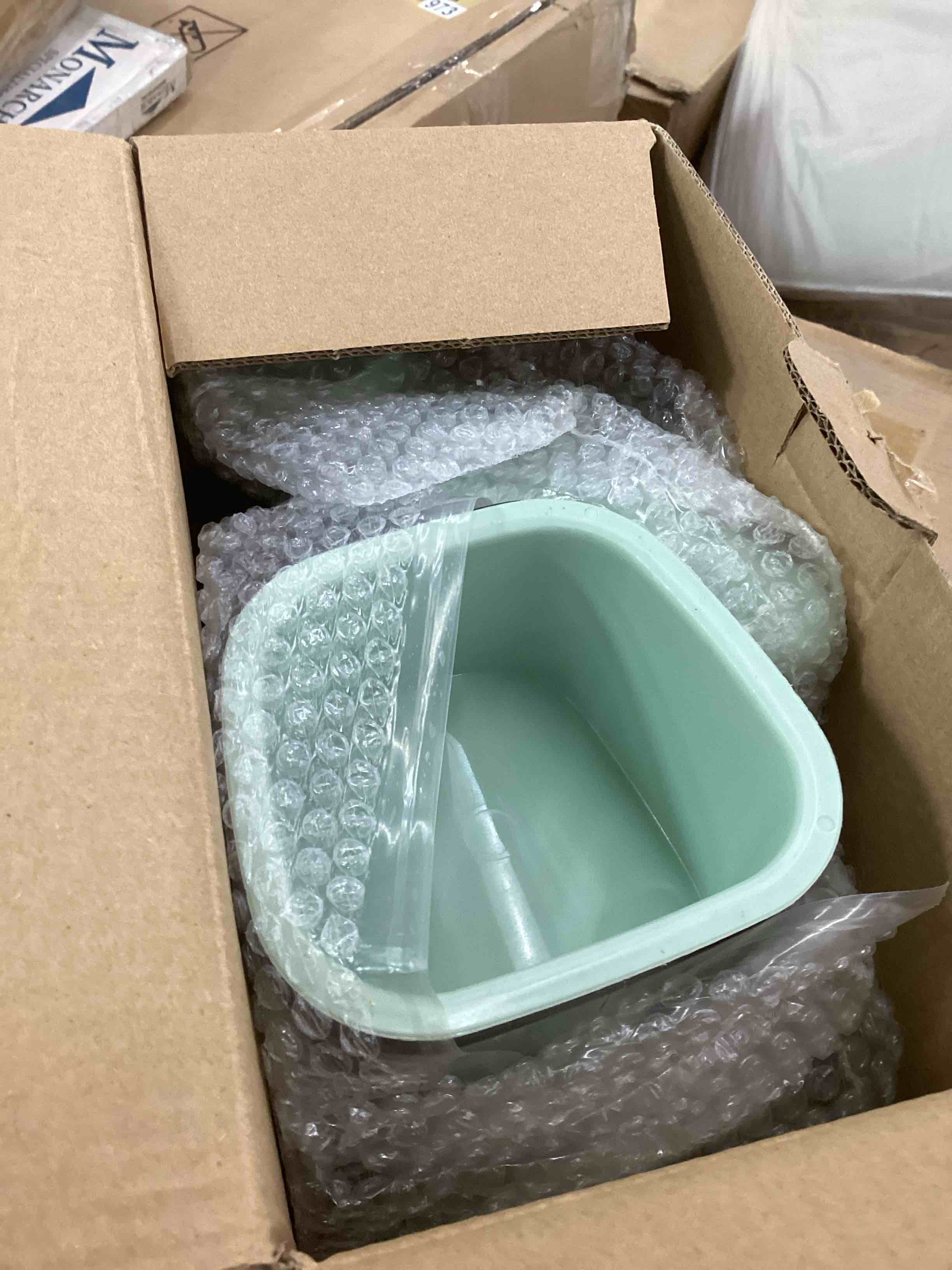 https://s3.amazonaws.com/lotting-images-prod/bidfta/GRA4115508_1777657127633.jpeg