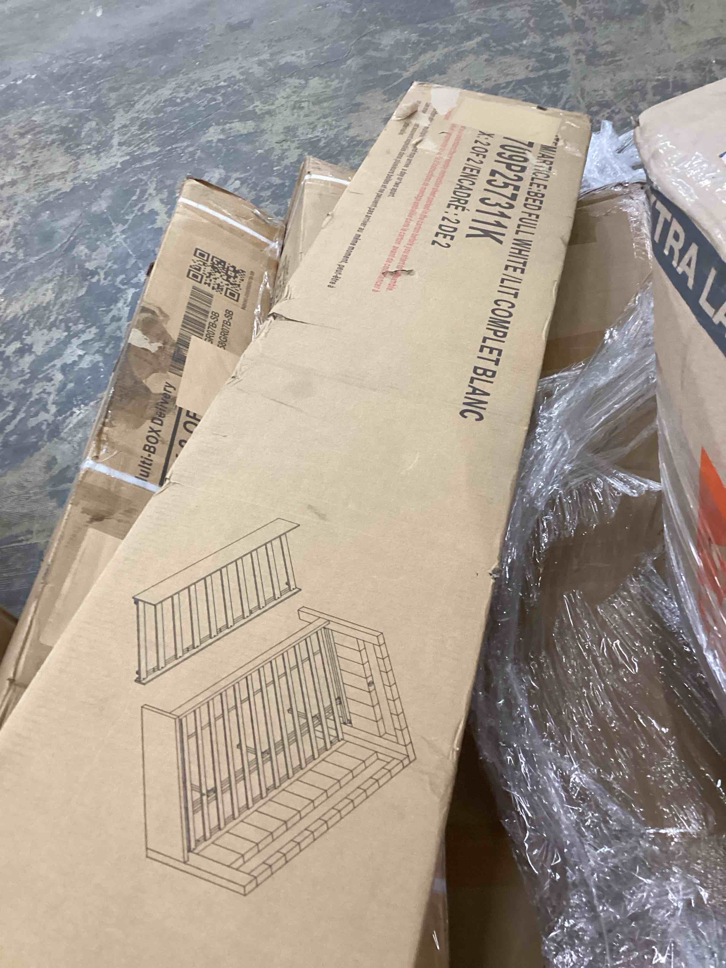 https://s3.amazonaws.com/lotting-images-prod/bidfta/GRA4115531_1777921596231.jpeg