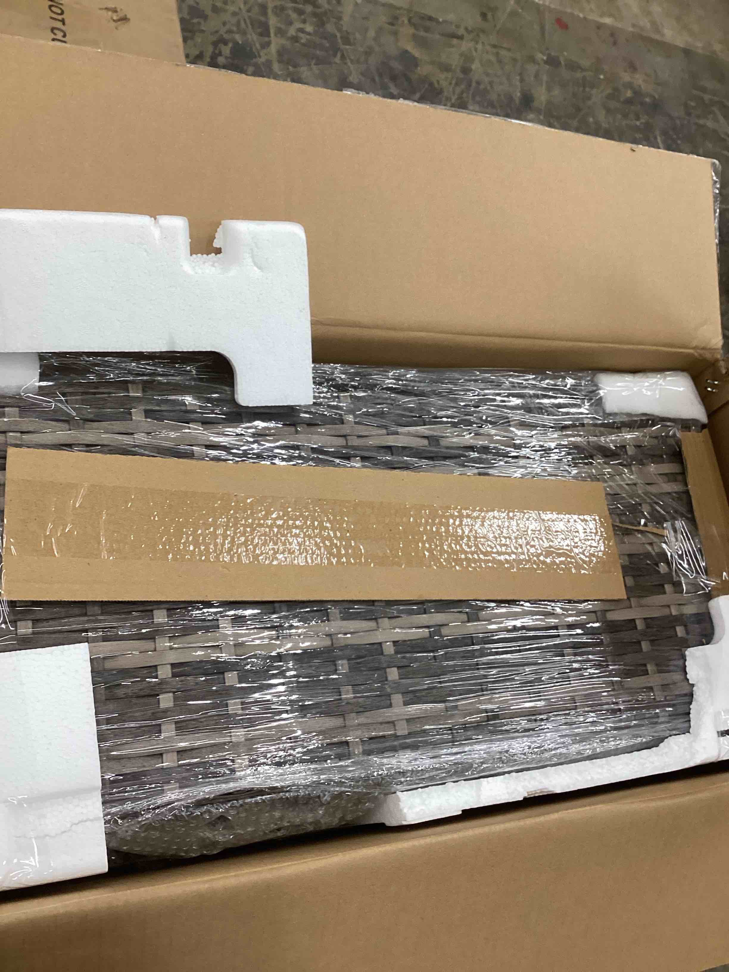 https://s3.amazonaws.com/lotting-images-prod/bidfta/GRA4115534_1777920979691.jpeg