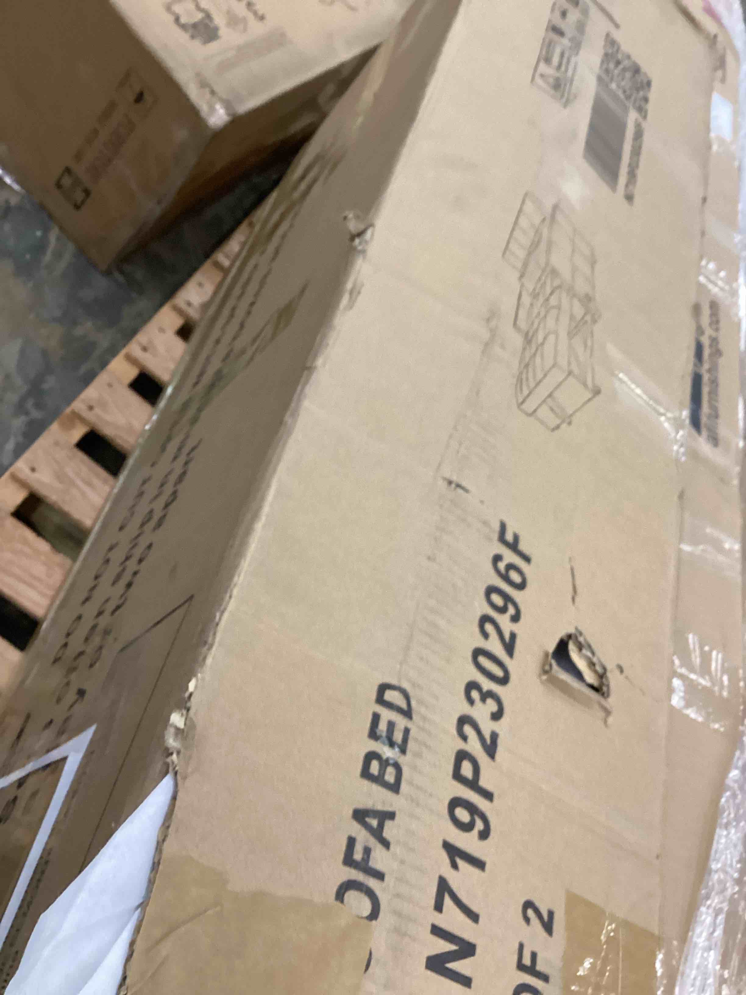 https://s3.amazonaws.com/lotting-images-prod/bidfta/GRA4115536_1777920162735.jpeg