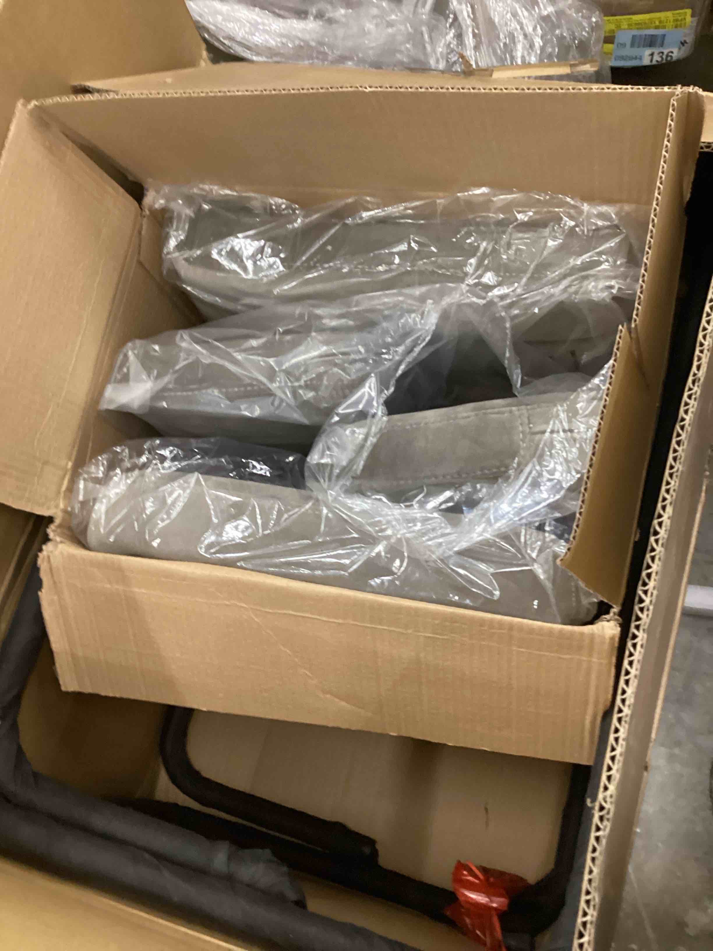 https://s3.amazonaws.com/lotting-images-prod/bidfta/GRA4115543_1777993537257.jpeg