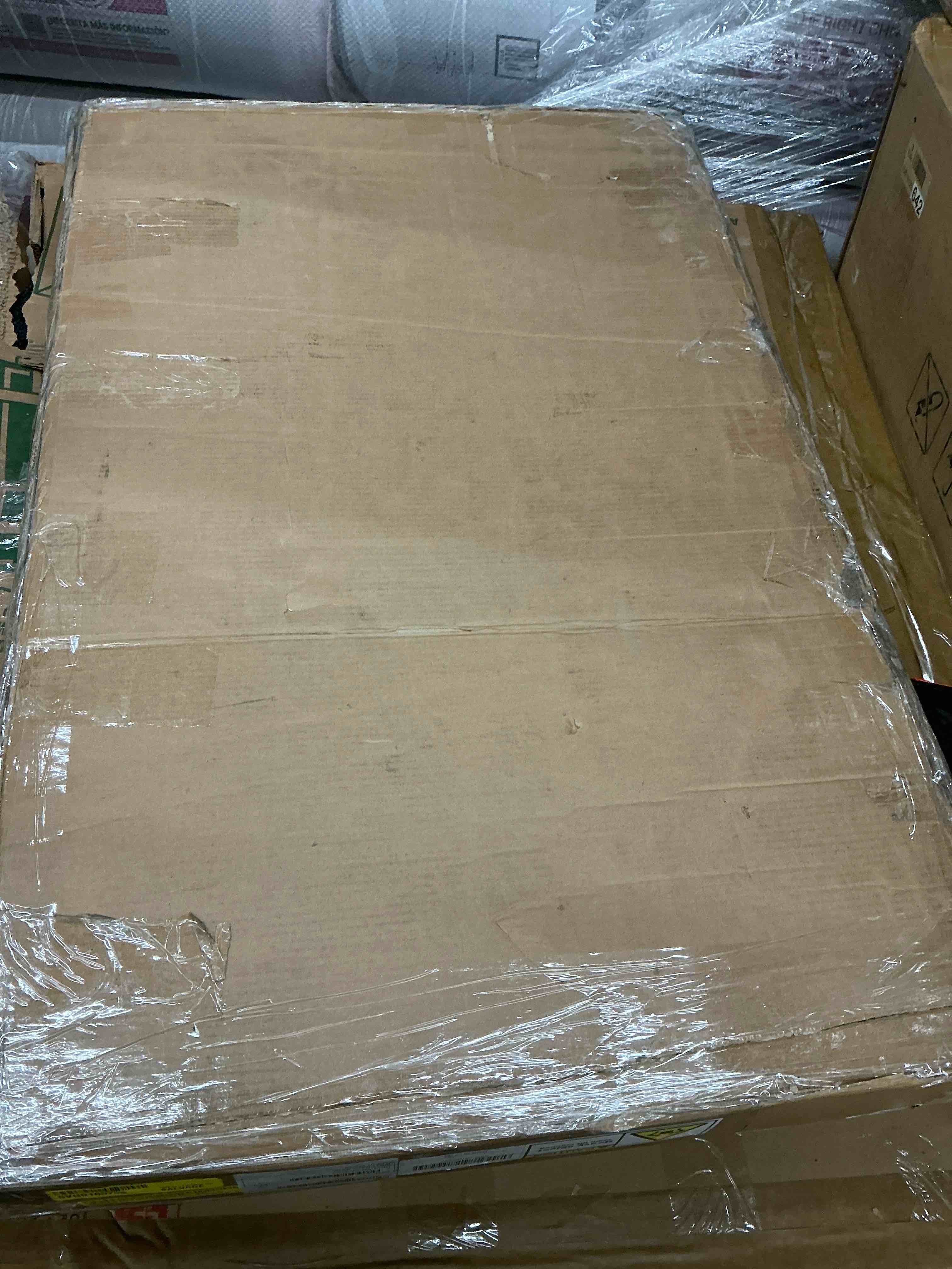 https://s3.amazonaws.com/lotting-images-prod/bidfta/GRA4115560_1777653094218.jpeg