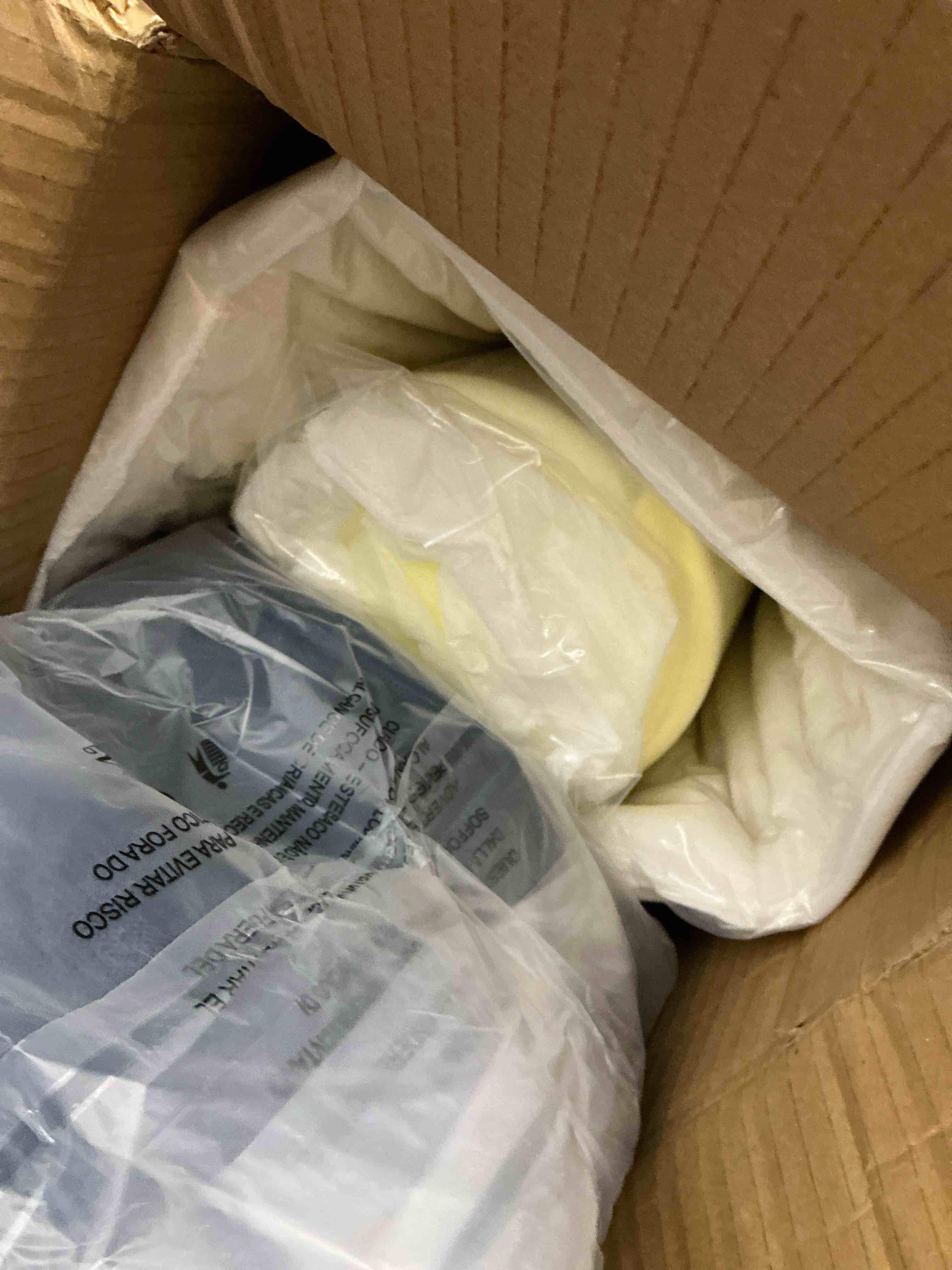 https://s3.amazonaws.com/lotting-images-prod/bidfta/GRA4115567_1777655964935.jpeg