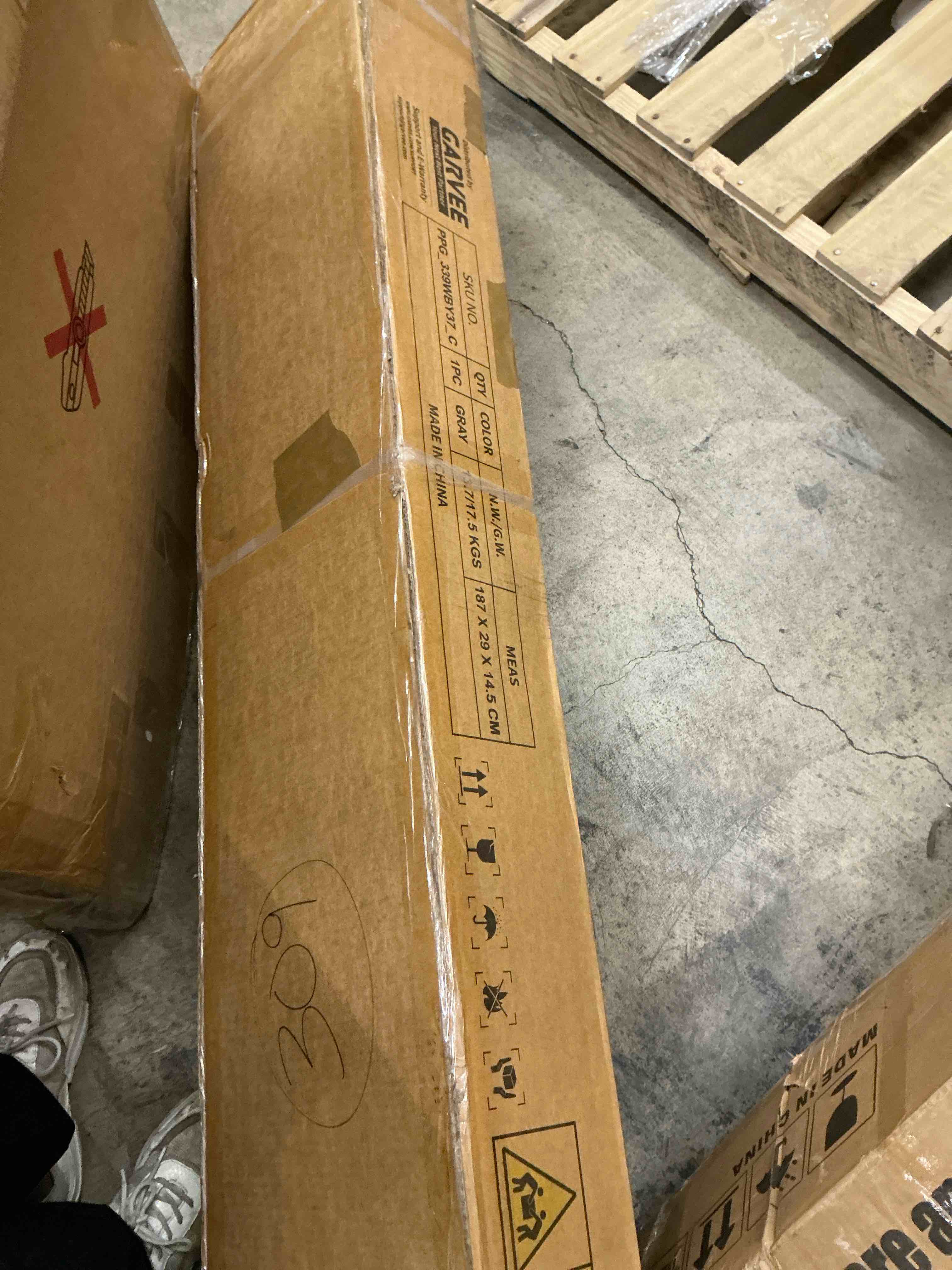https://s3.amazonaws.com/lotting-images-prod/bidfta/GRA4115581_1777664387524.jpeg