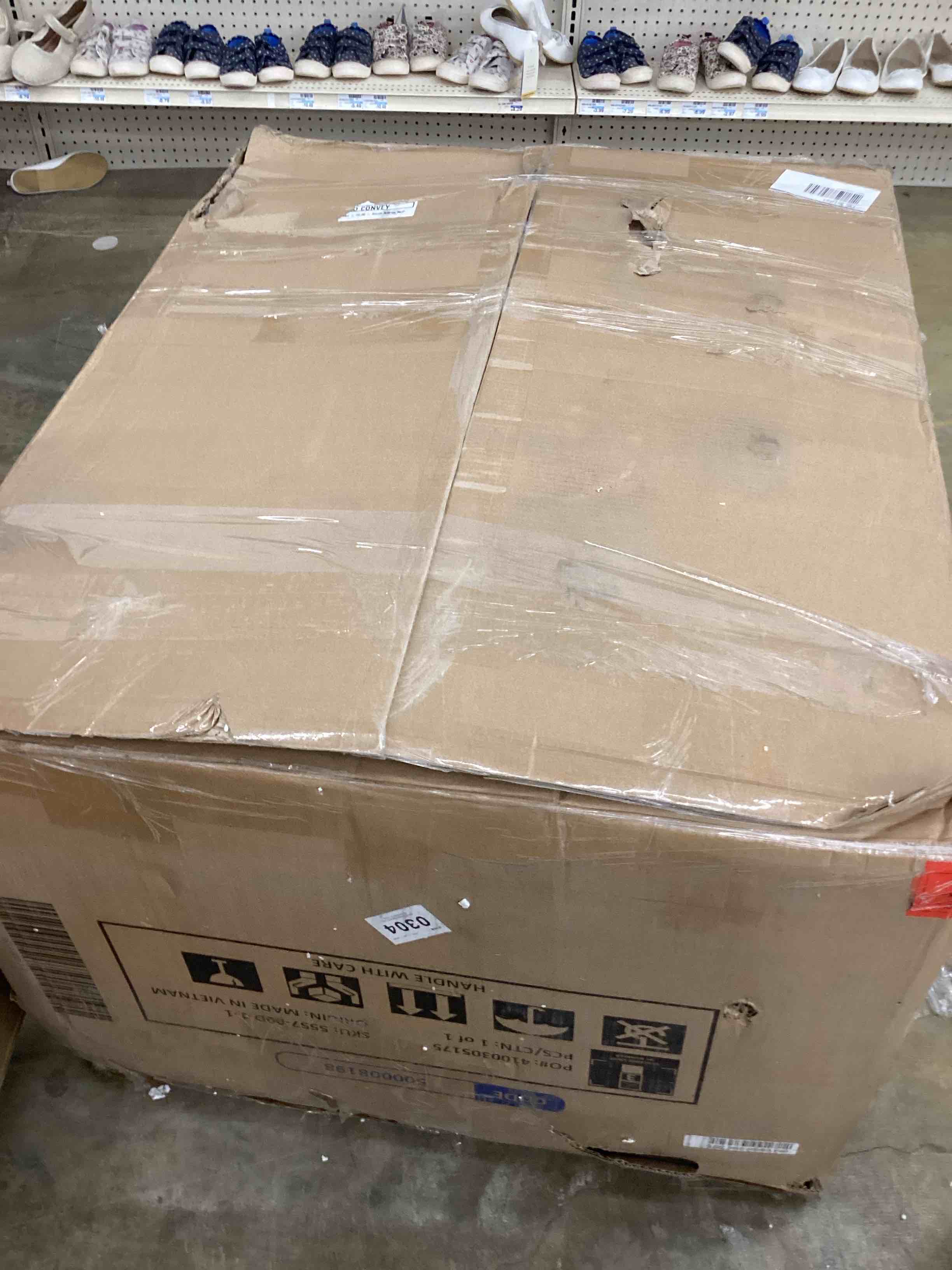 https://s3.amazonaws.com/lotting-images-prod/bidfta/GRA4115612_1777986741865.jpeg
