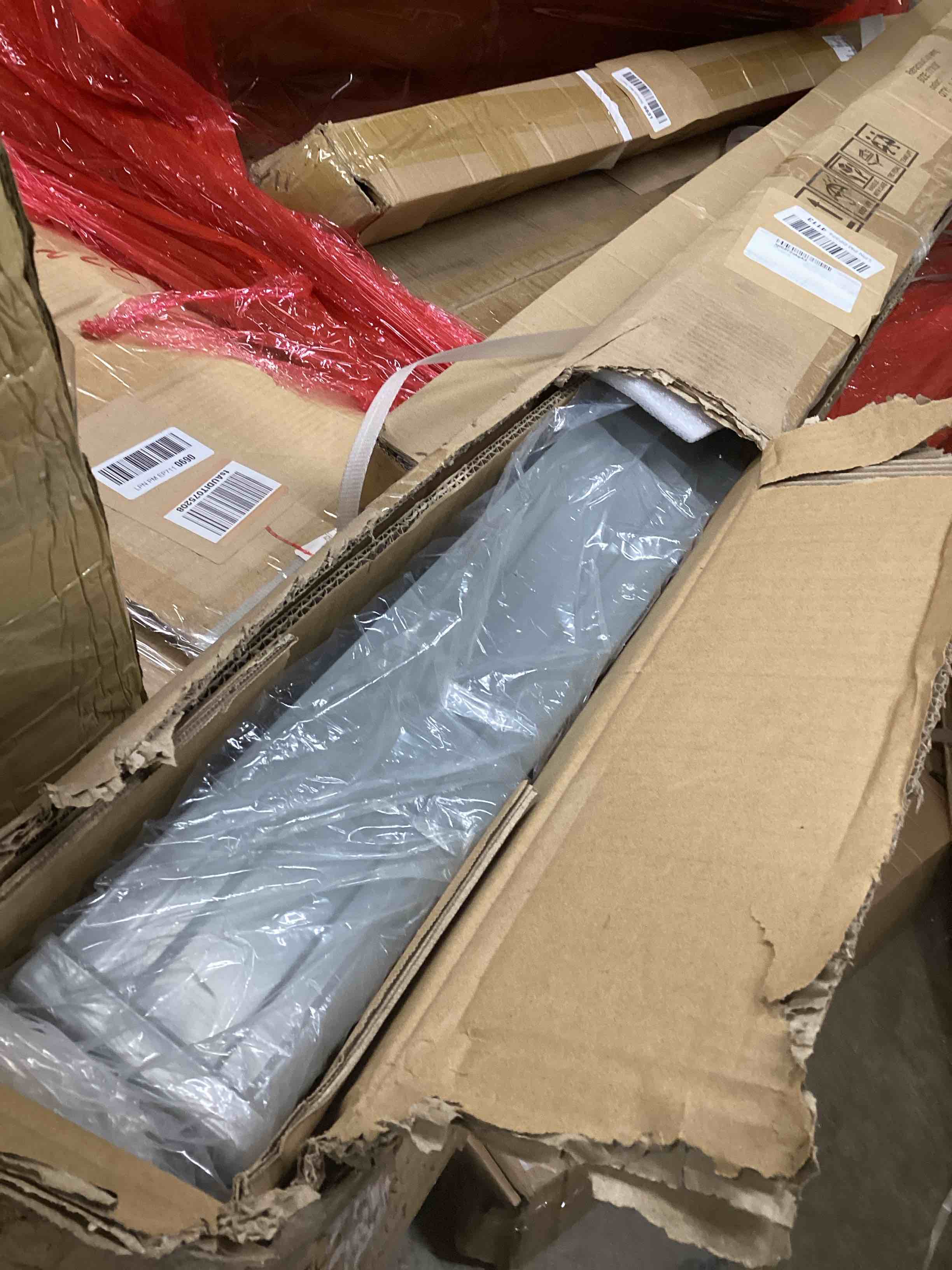https://s3.amazonaws.com/lotting-images-prod/bidfta/GRA4115702_1778077579802.jpeg
