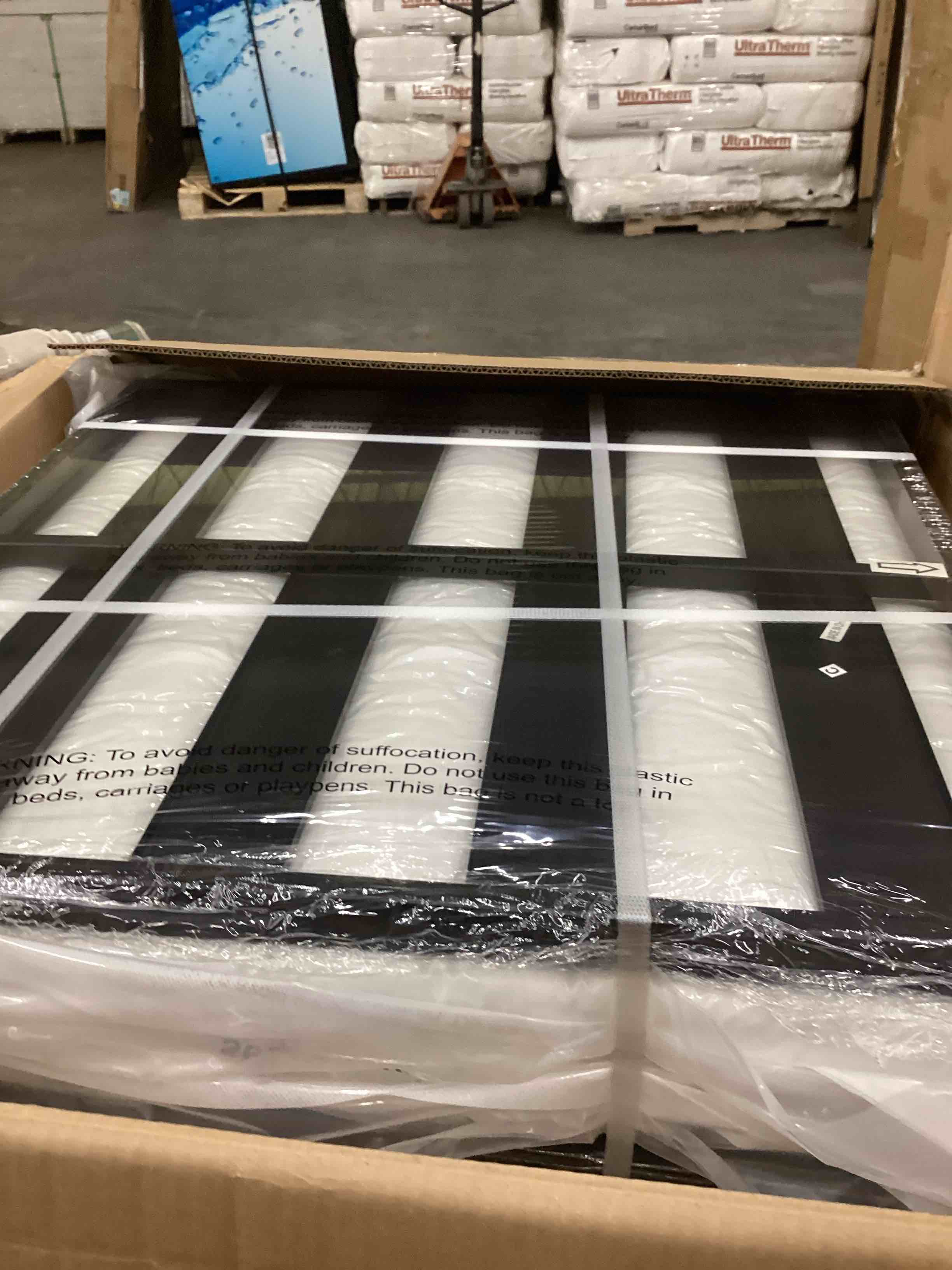 https://s3.amazonaws.com/lotting-images-prod/bidfta/GRA4115793_1778186327802.jpeg
