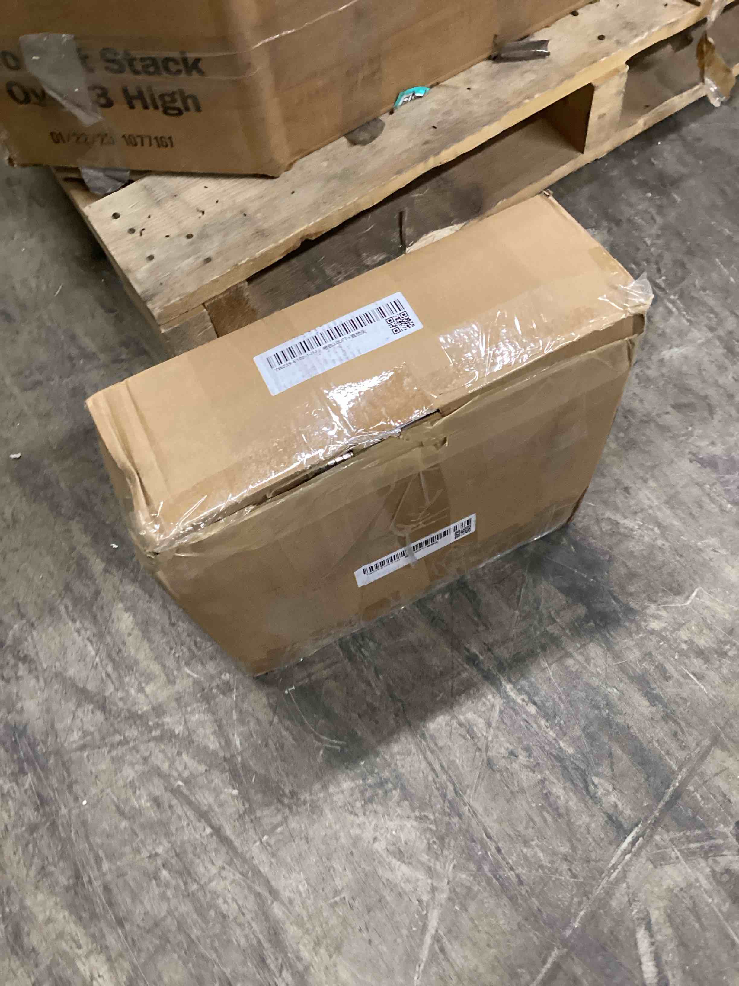 https://s3.amazonaws.com/lotting-images-prod/bidfta/GRA4115853_1778247782383.jpeg