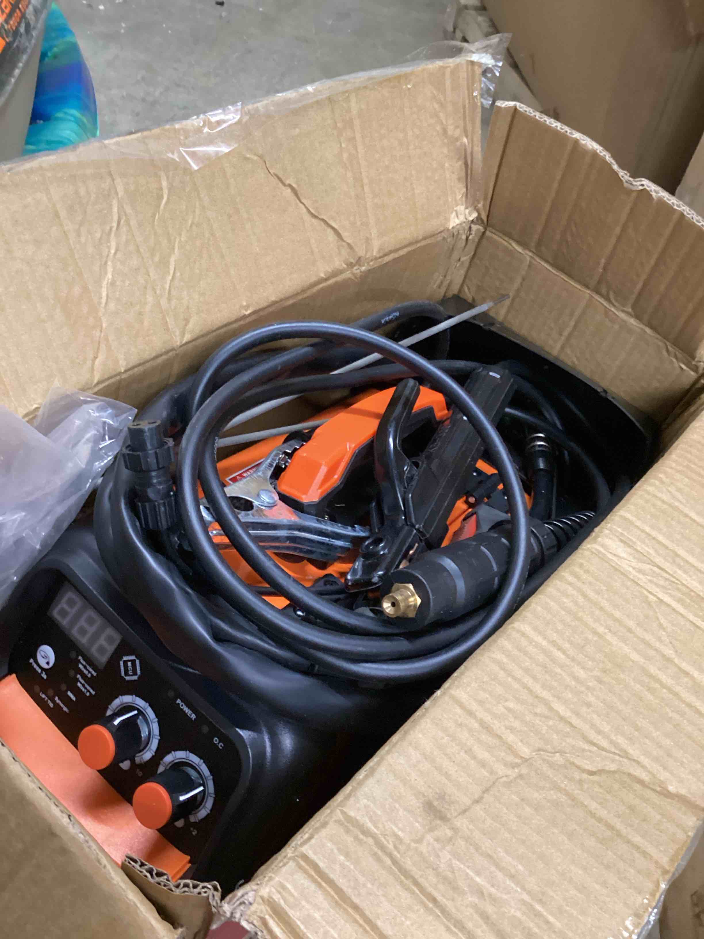 https://s3.amazonaws.com/lotting-images-prod/bidfta/GRA4115861_1778249723378.jpeg