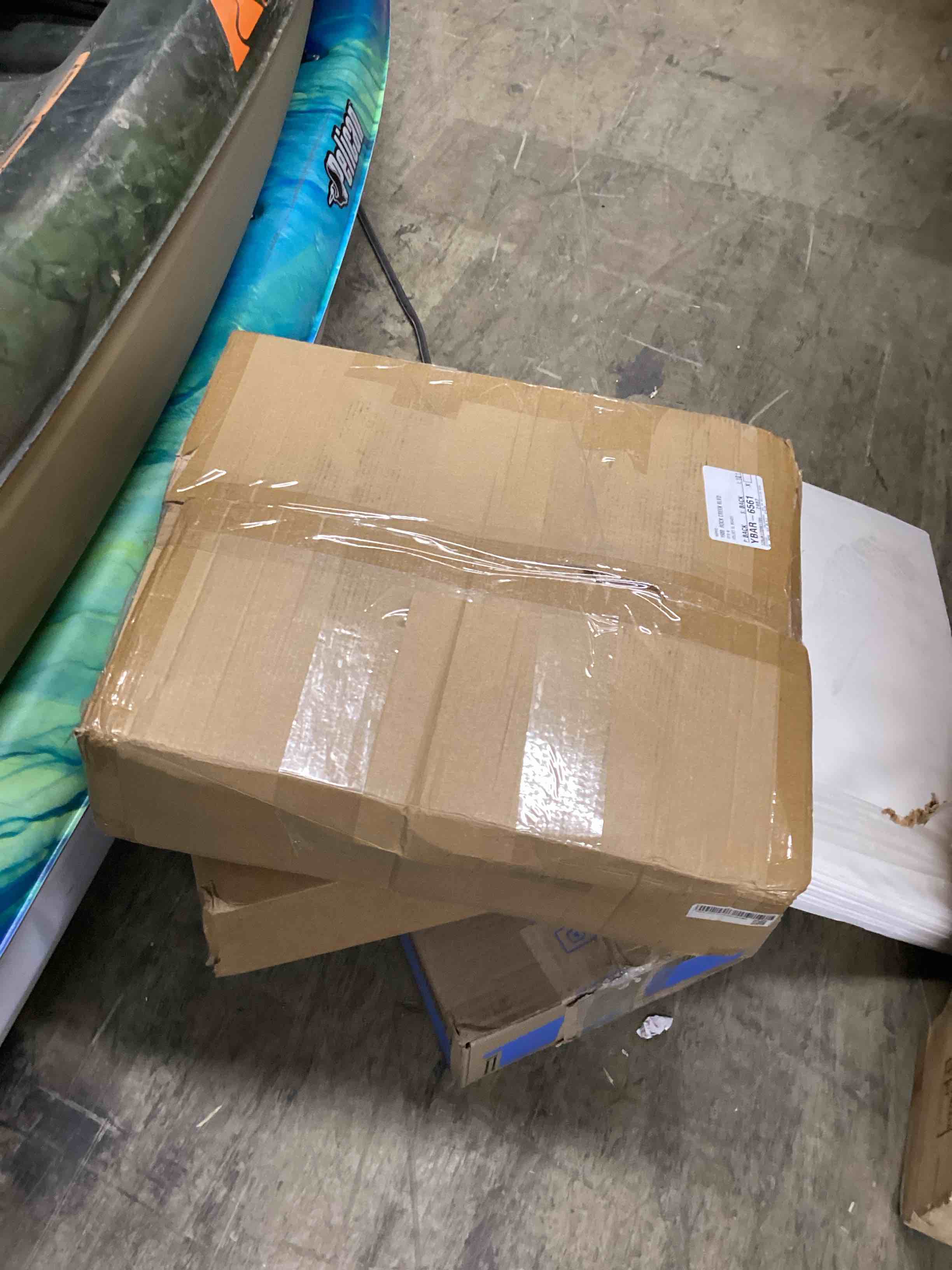https://s3.amazonaws.com/lotting-images-prod/bidfta/GRA4115863_1778251017935.jpeg