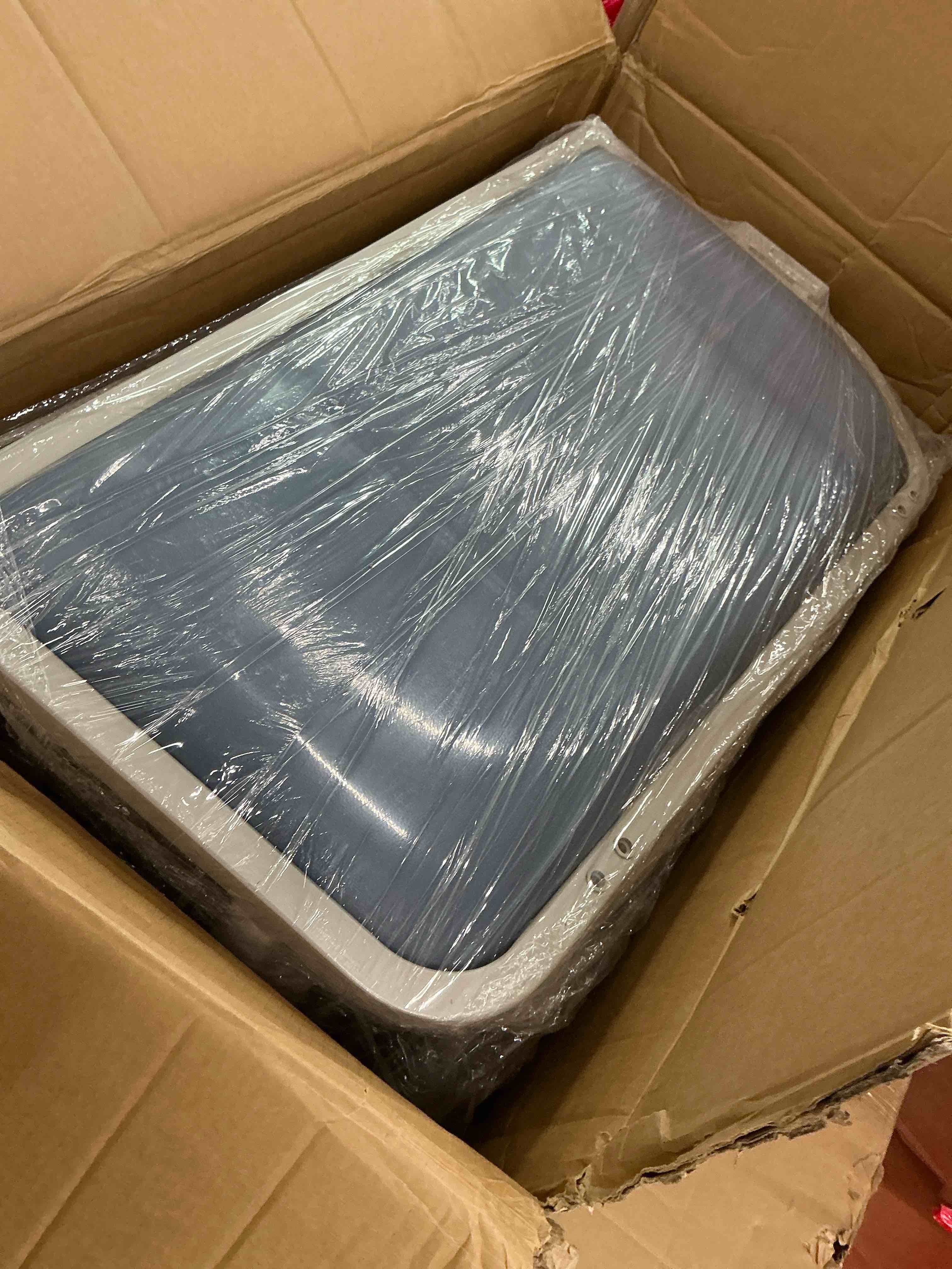 https://s3.amazonaws.com/lotting-images-prod/bidfta/GRA4115931_1778511356278.jpeg