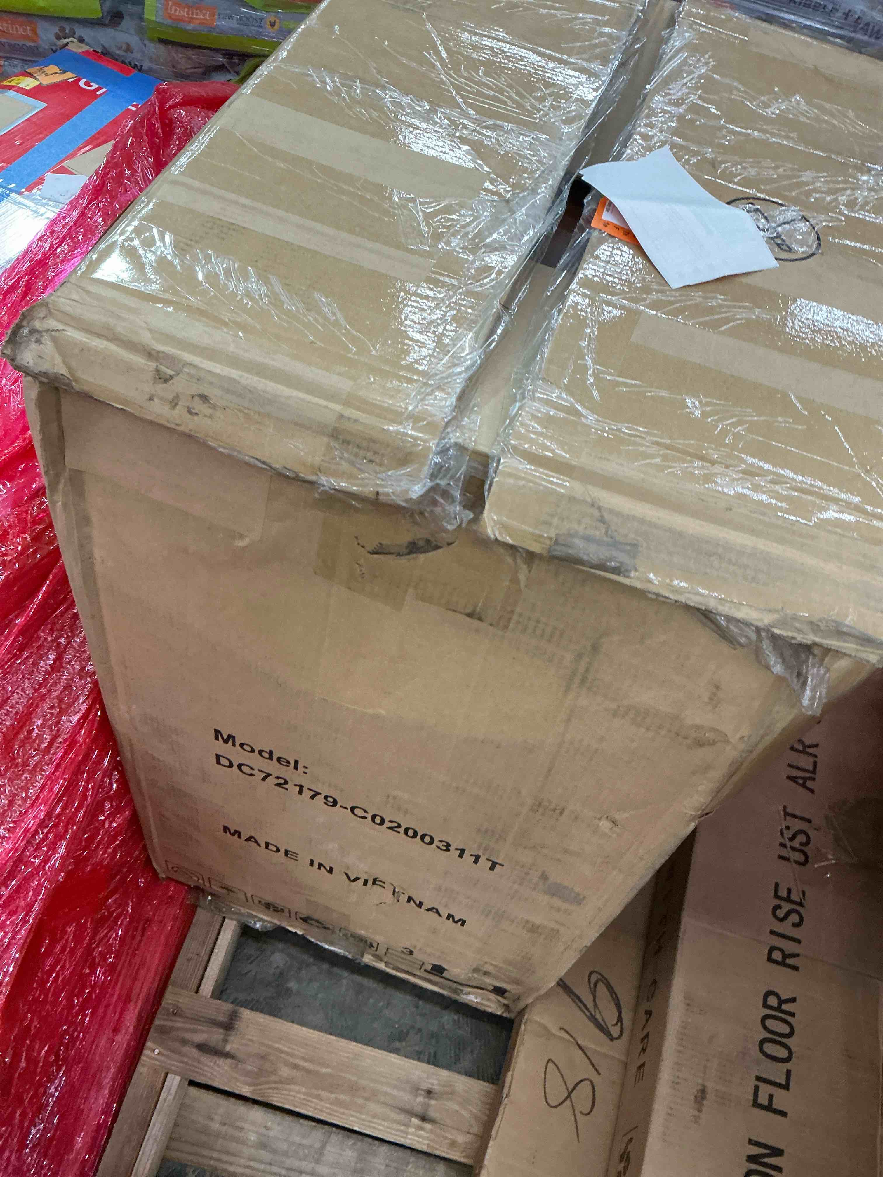 https://s3.amazonaws.com/lotting-images-prod/bidfta/GRA4115932_1778511772717.jpeg