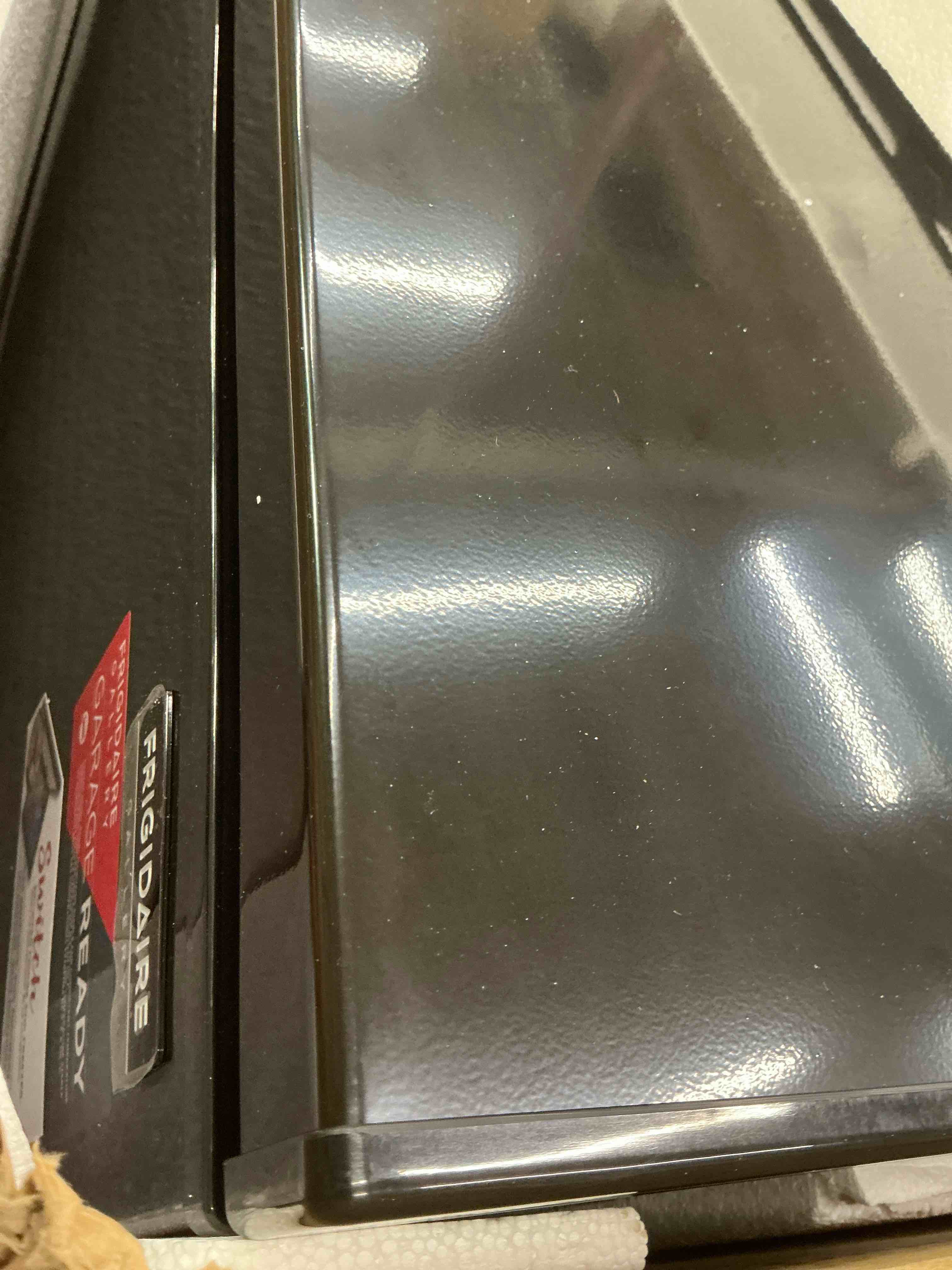 https://s3.amazonaws.com/lotting-images-prod/bidfta/GRA4115935_1778512329977.jpeg