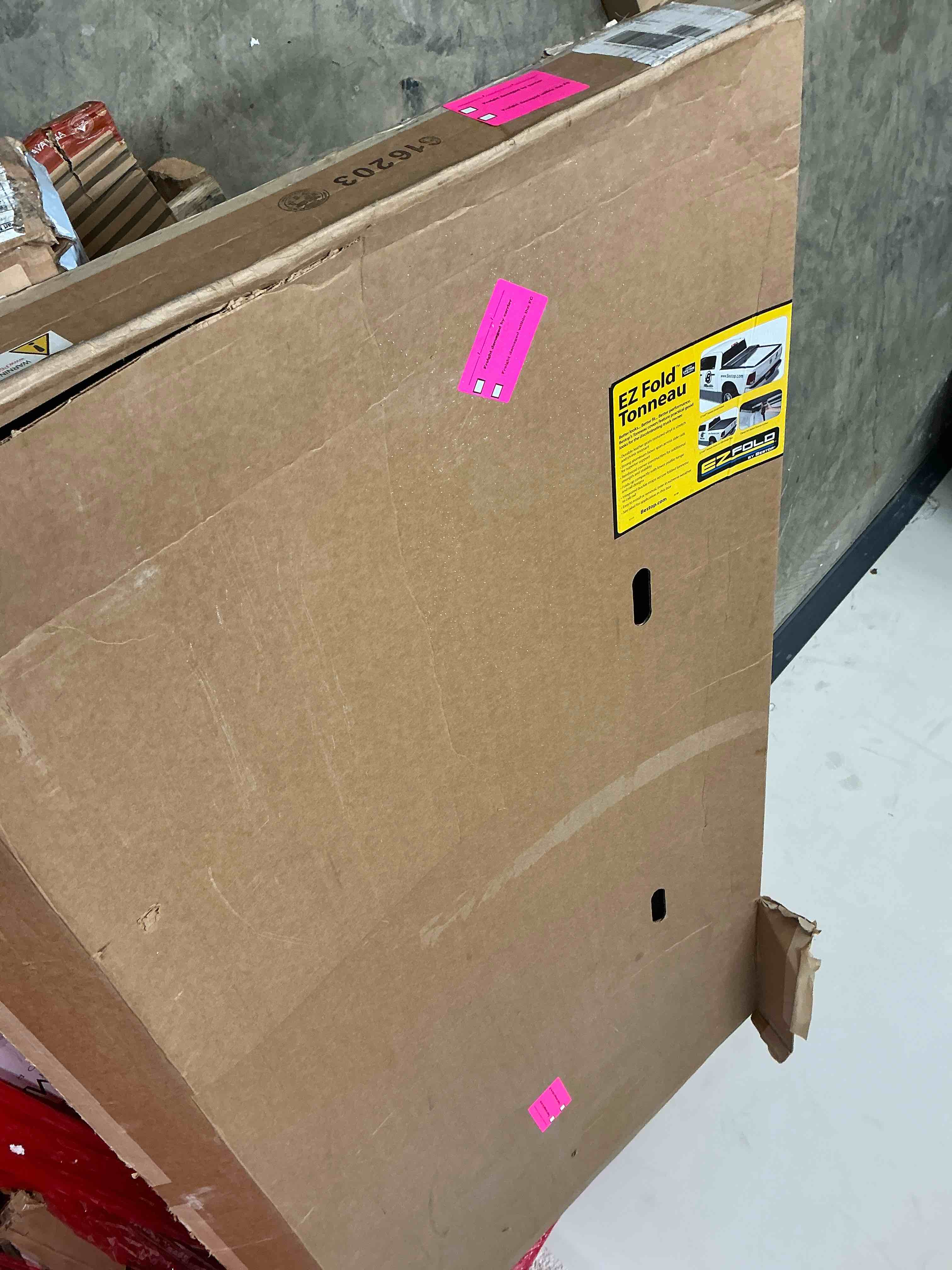 https://s3.amazonaws.com/lotting-images-prod/bidfta/GRA4115974_1778528666888.jpeg