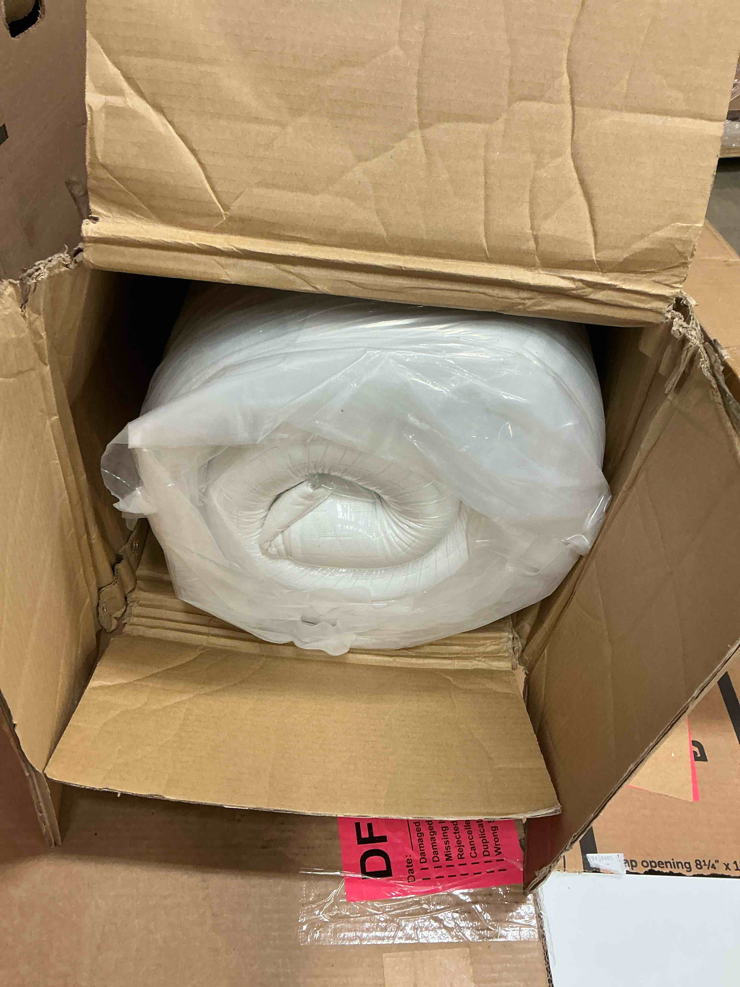https://s3.amazonaws.com/lotting-images-prod/bidfta/GRA4115995_1778536171456.jpeg