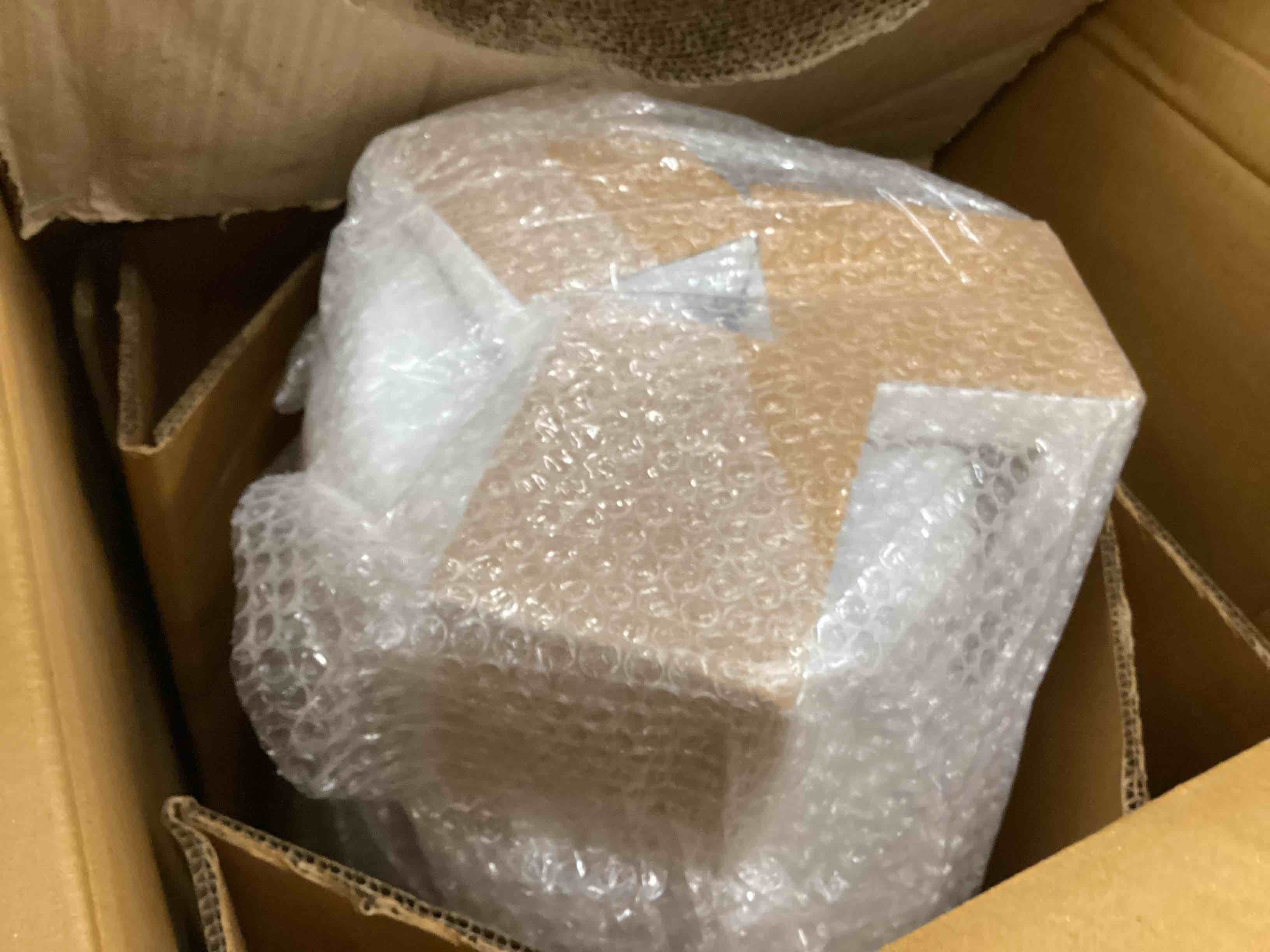 https://s3.amazonaws.com/lotting-images-prod/bidfta/GRA4115999_1778596358095.jpeg