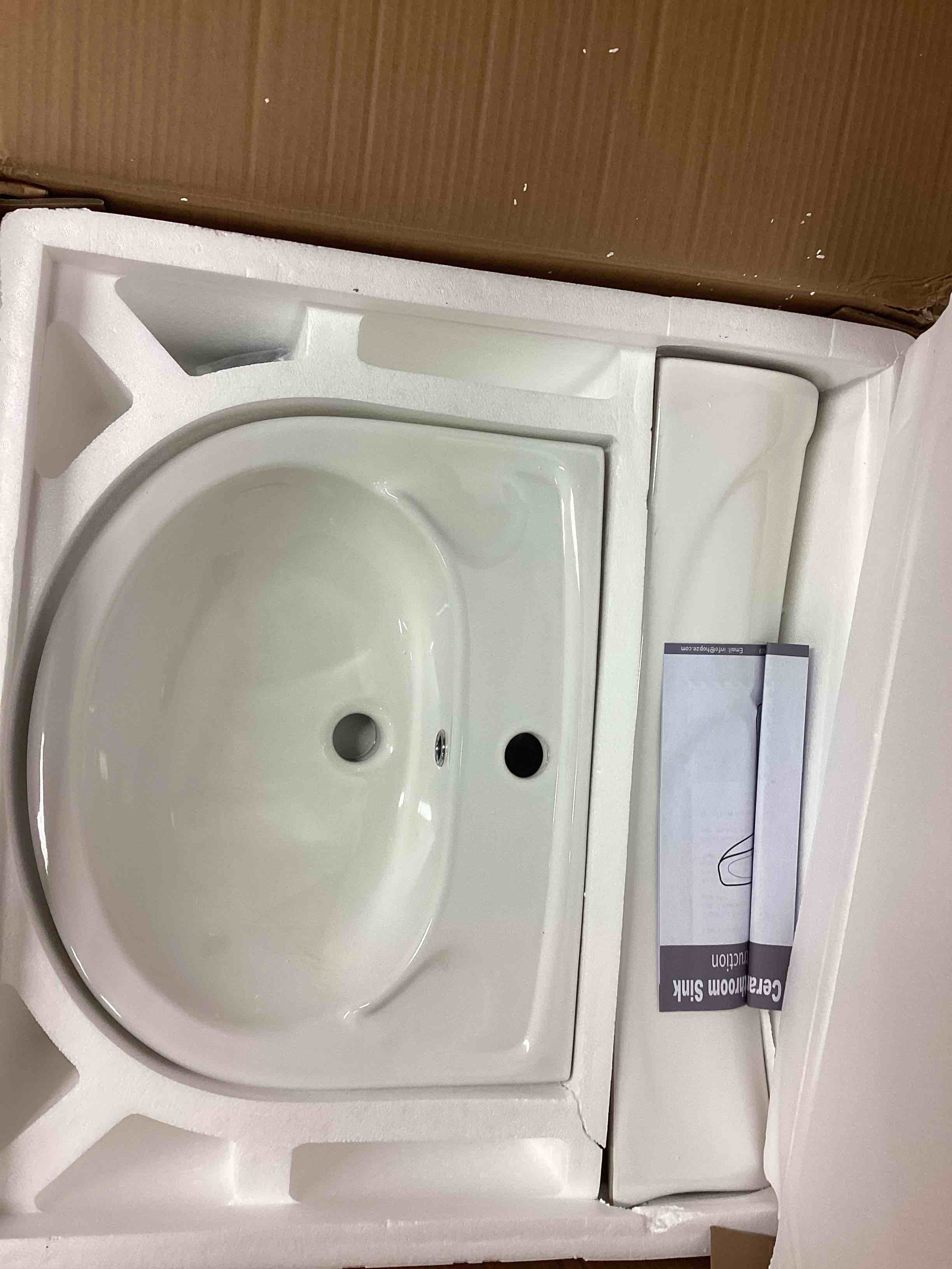 https://s3.amazonaws.com/lotting-images-prod/bidfta/GRA4116056_1778595159186.jpeg