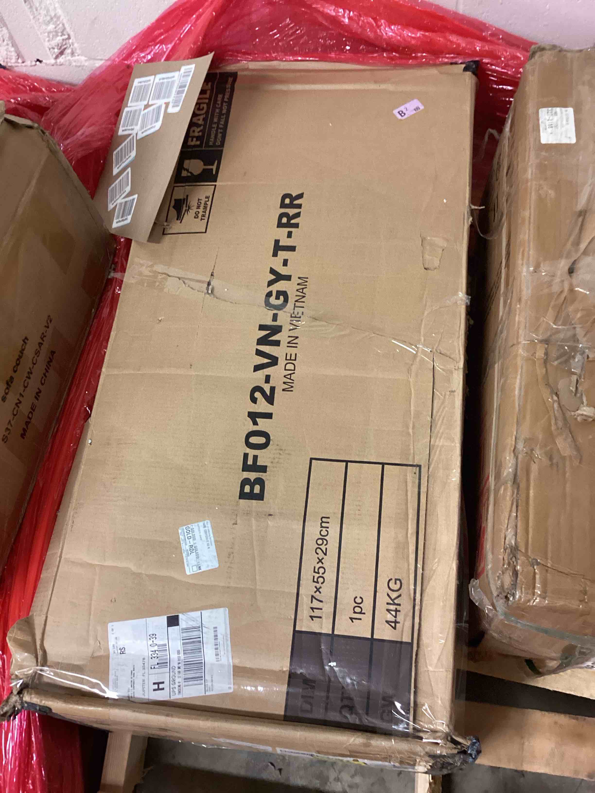 https://s3.amazonaws.com/lotting-images-prod/bidfta/GRA4116057_1778595678203.jpeg
