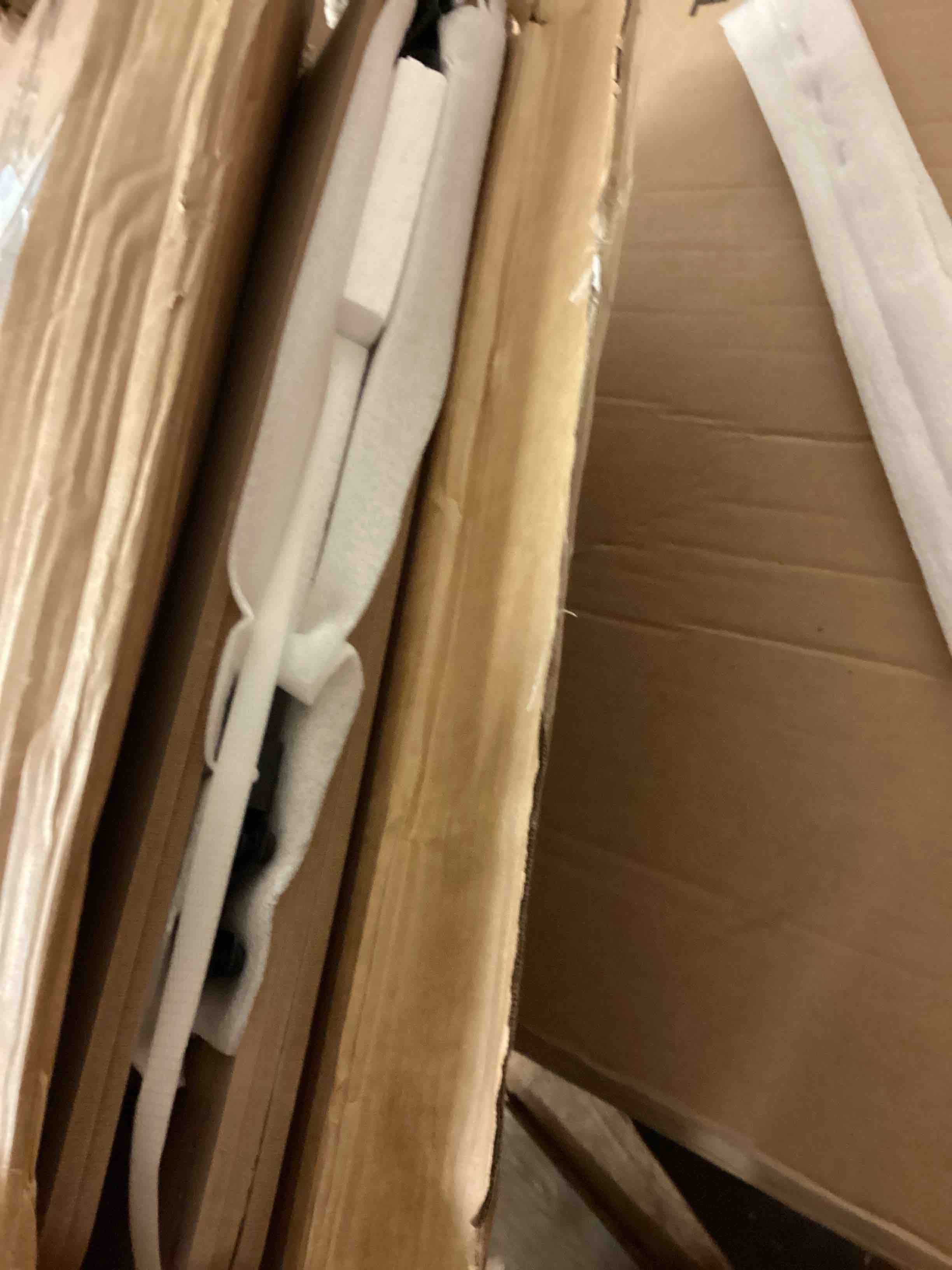 https://s3.amazonaws.com/lotting-images-prod/bidfta/GRA4116064_1778599336293.jpeg