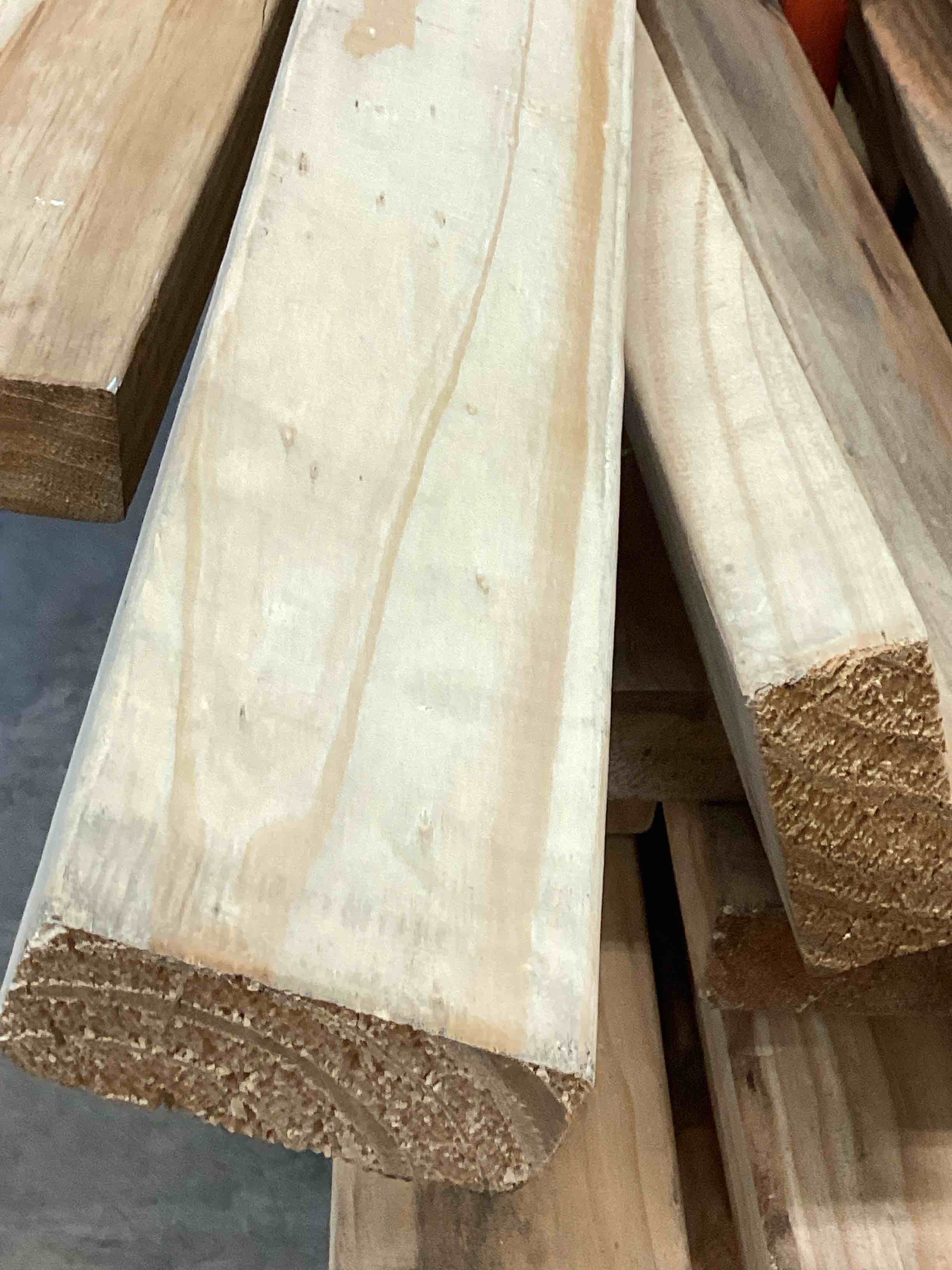 2 x4 x 96 premium studs 