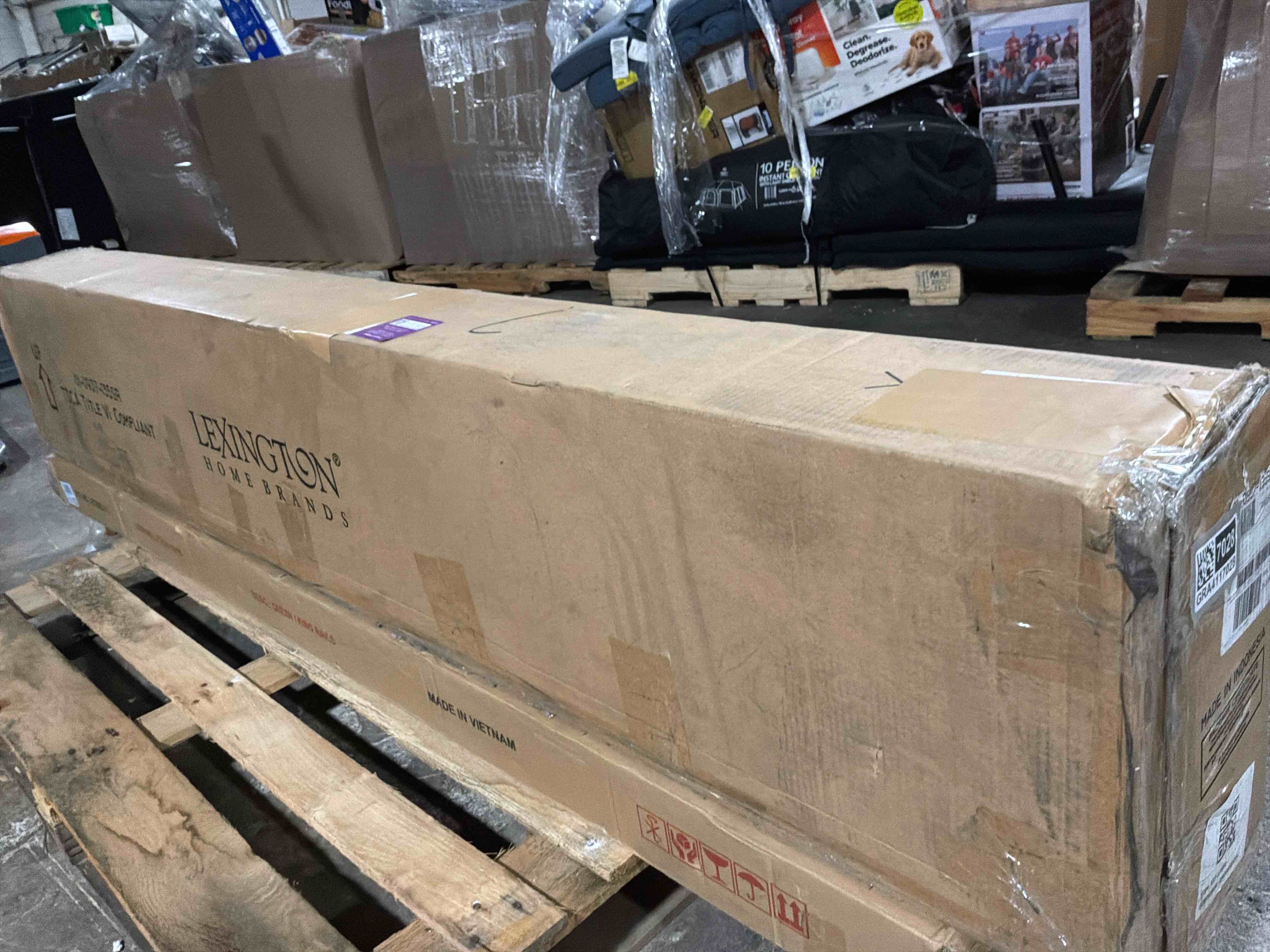 Condition photo showing New/Like New for side rails and support for the barclay butera by lexington santorini panel bed (6/0 california king). 