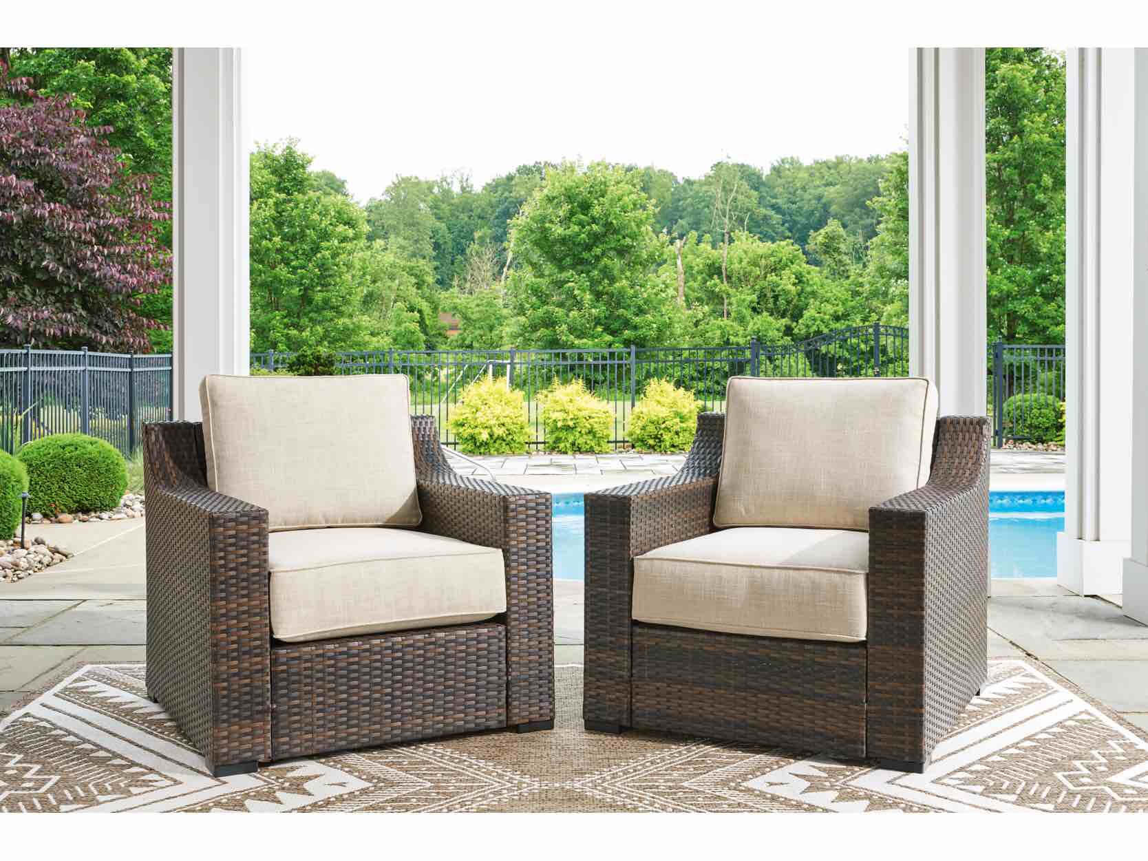  2 lounge chairs