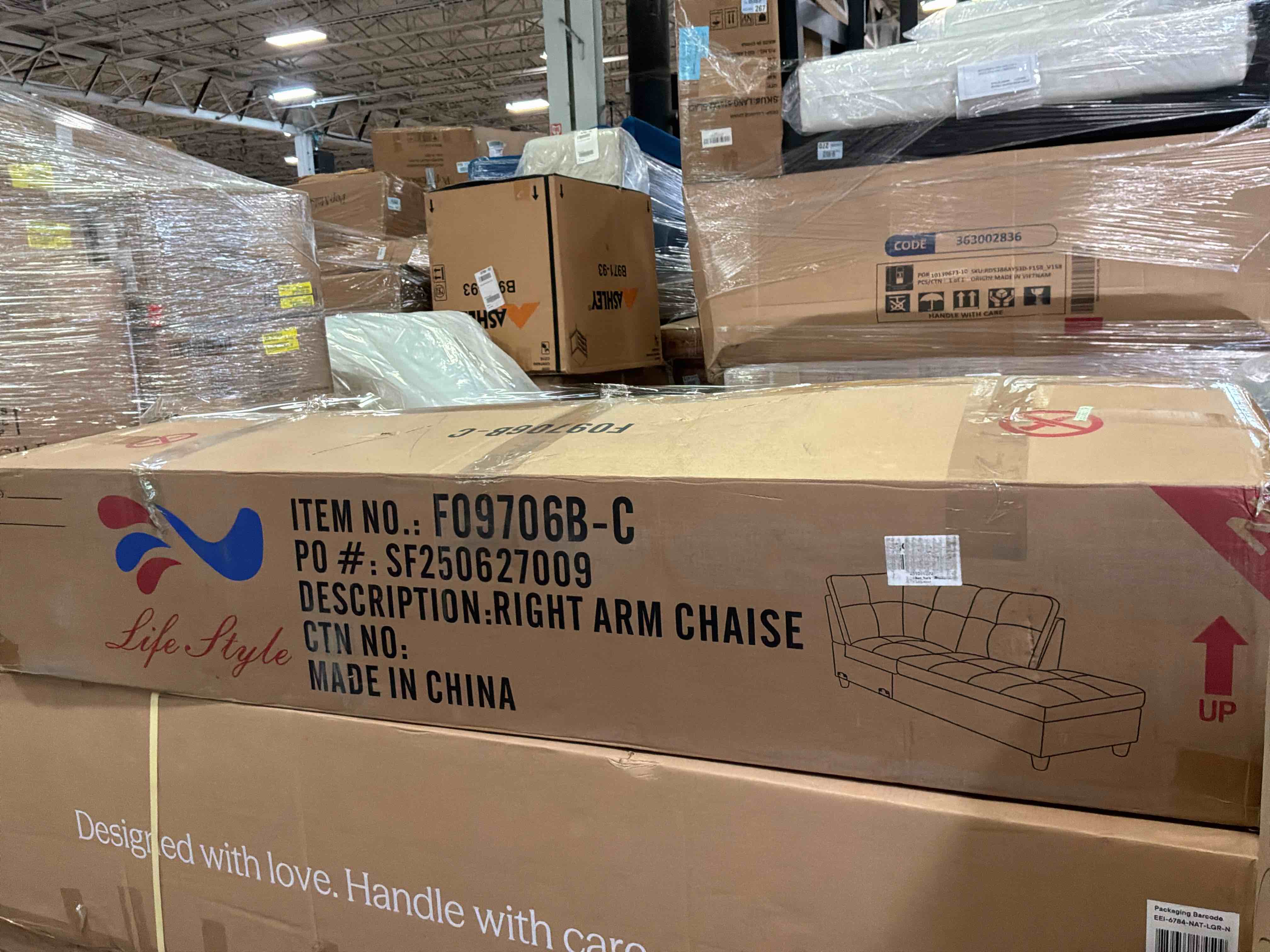 https://s3.amazonaws.com/lotting-images-prod/bidfta/GRA4118258_1777059923927.jpeg