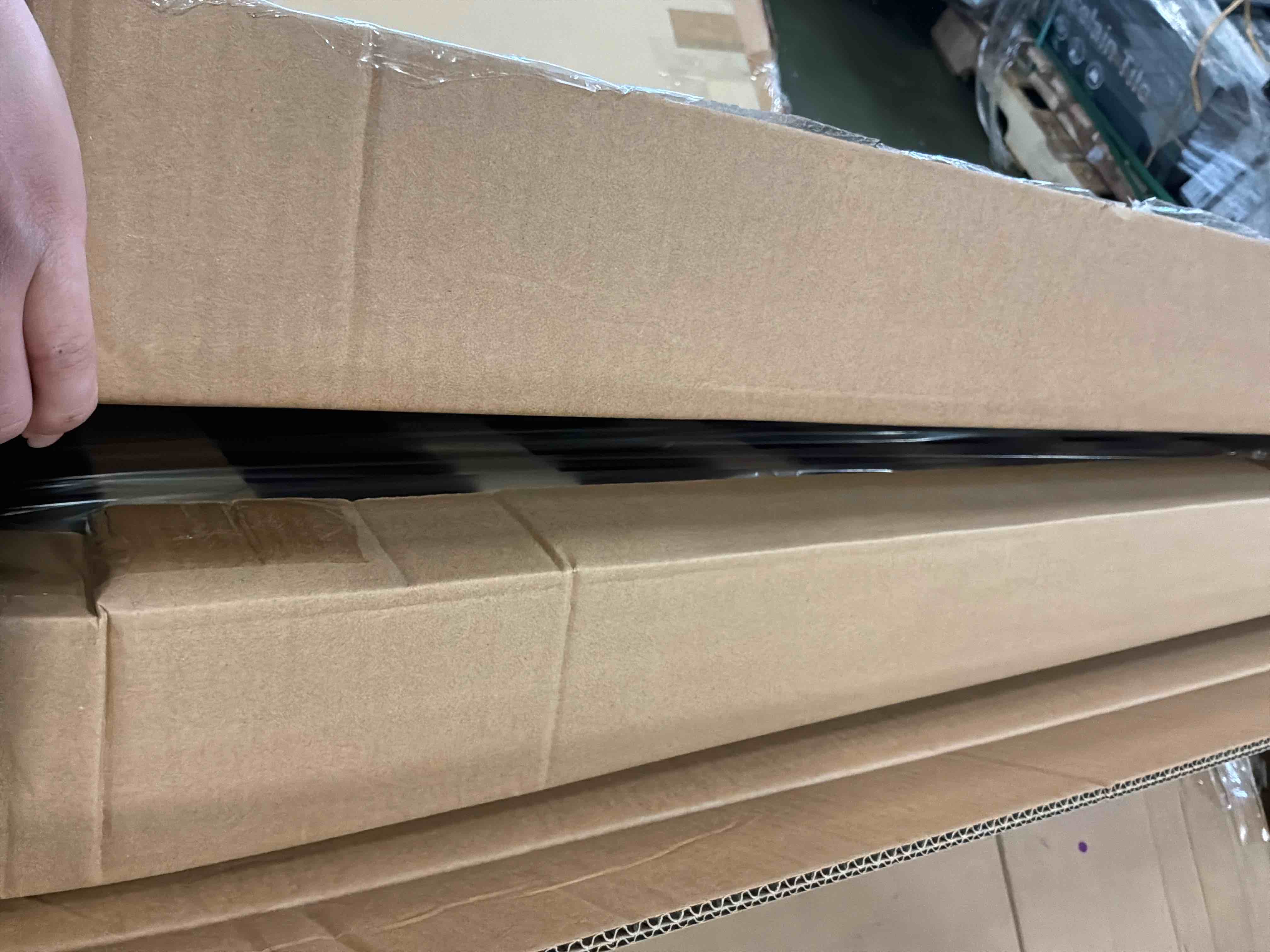 https://s3.amazonaws.com/lotting-images-prod/bidfta/GRA4118507_1777392400167.jpeg