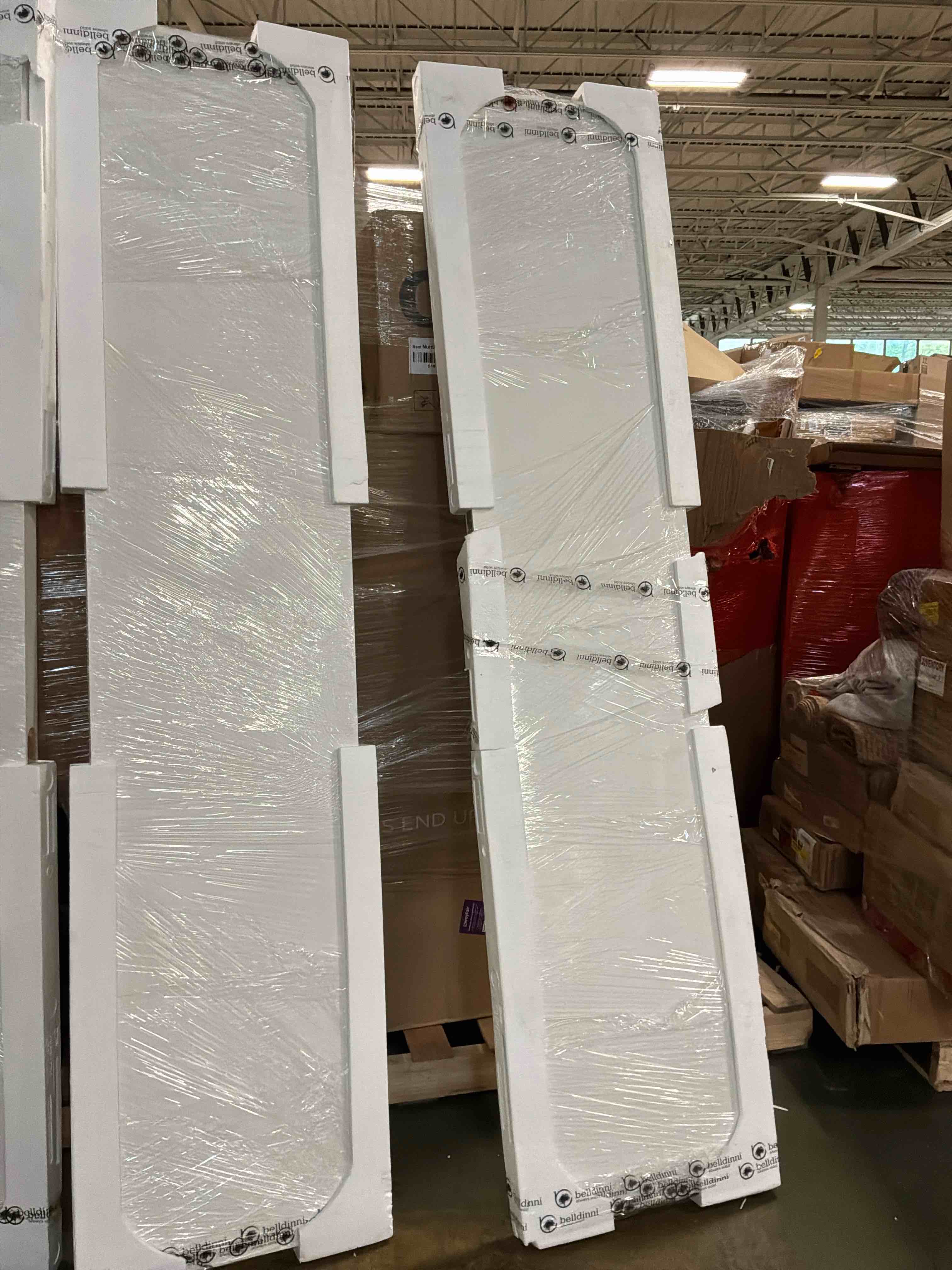 https://s3.amazonaws.com/lotting-images-prod/bidfta/GRA4118611_1777477520378.jpeg