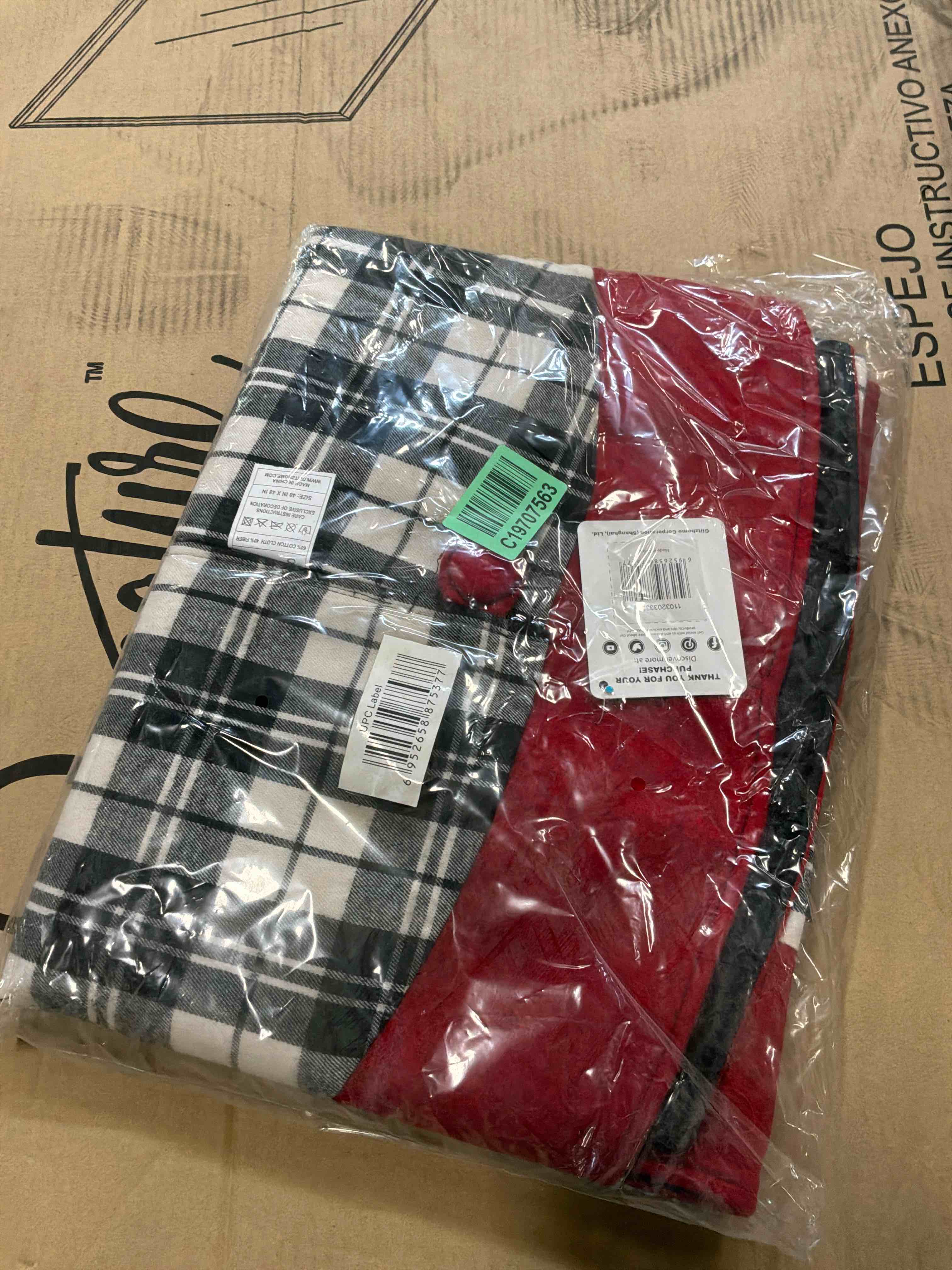 https://s3.amazonaws.com/lotting-images-prod/bidfta/GRA4118641_1777564543271.jpeg