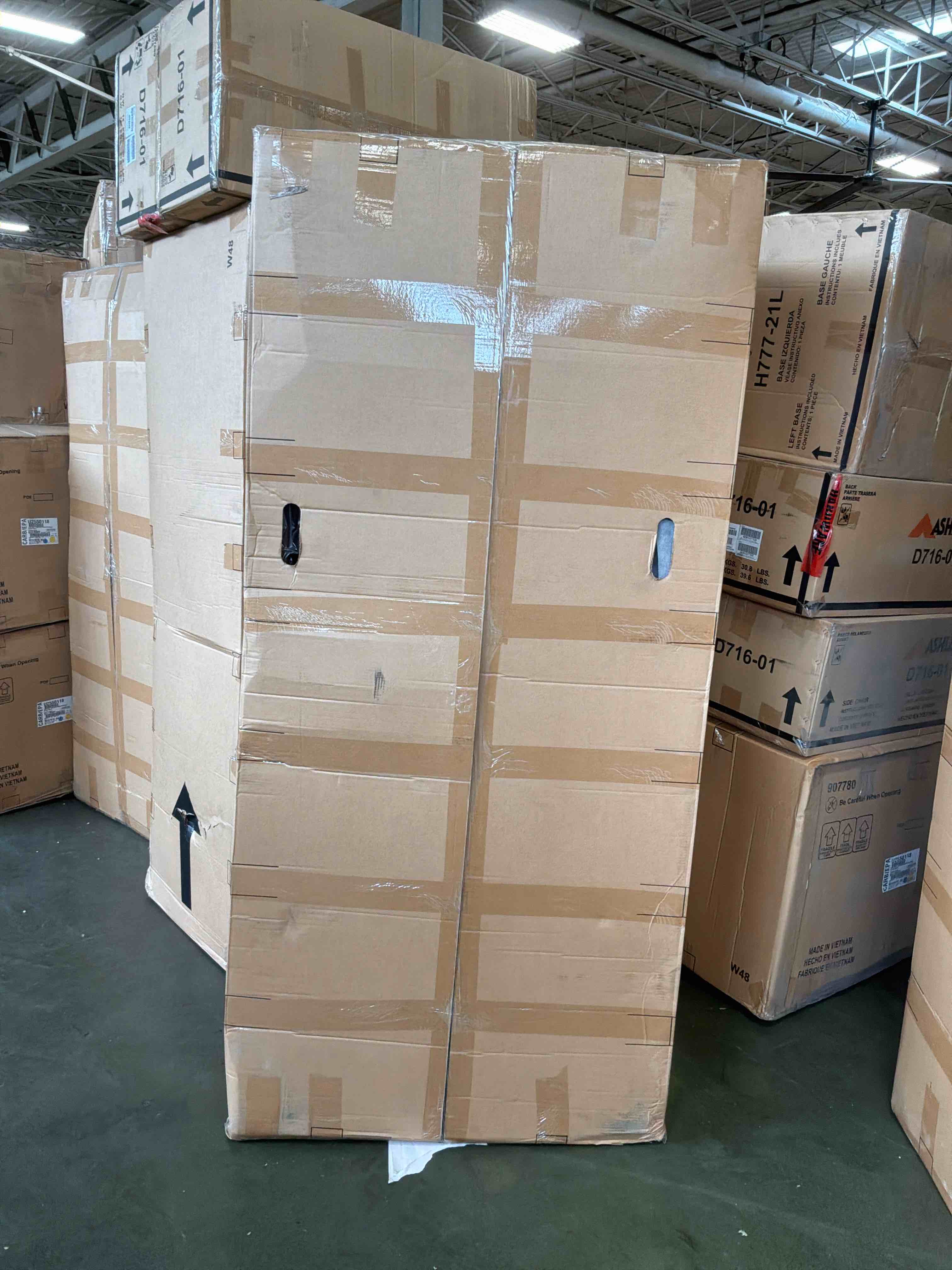 https://s3.amazonaws.com/lotting-images-prod/bidfta/GRA4118739_1777909574942.jpeg