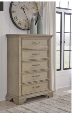 Vallardia 5 Drawer Chest of Drawers