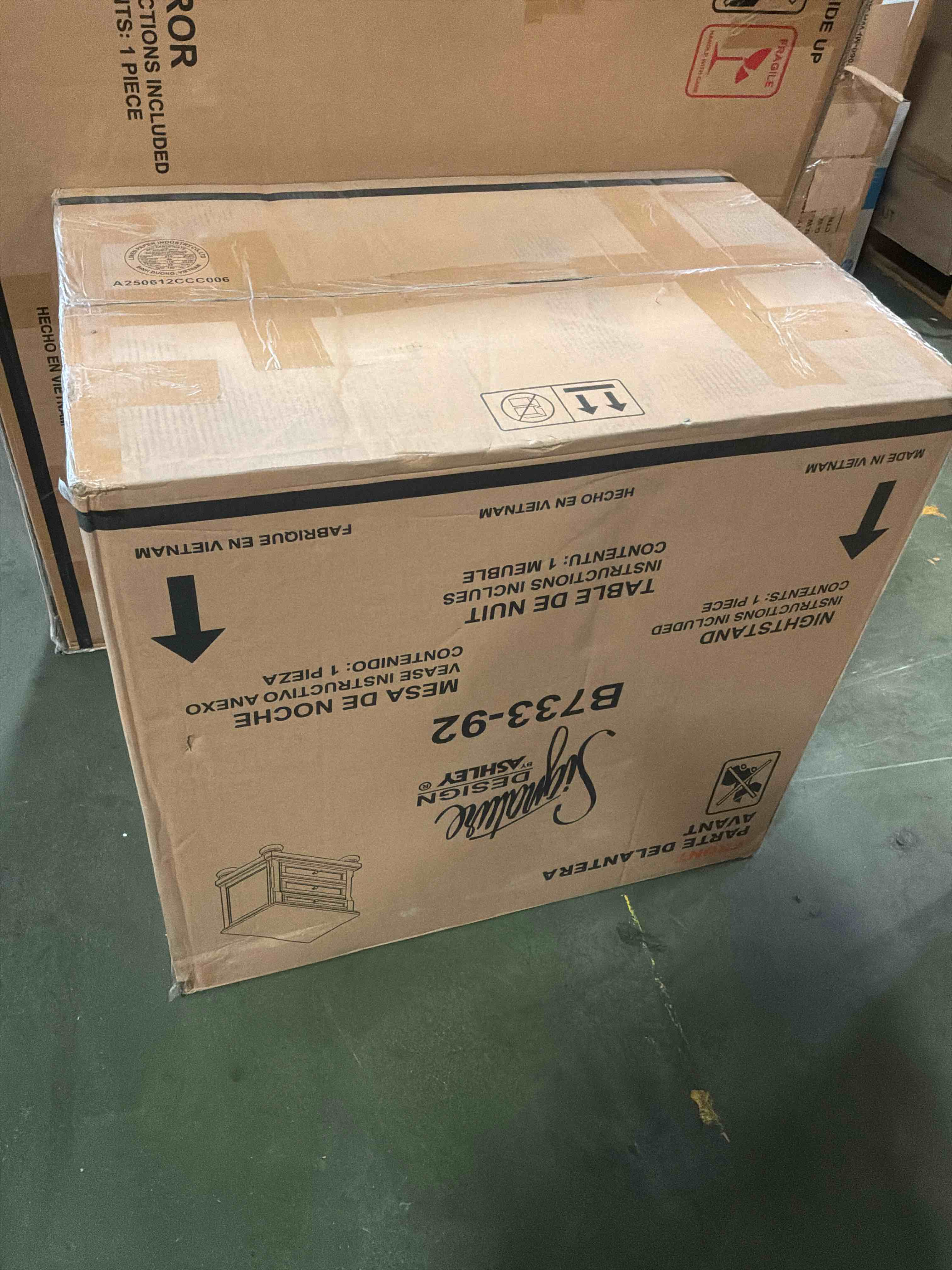 https://s3.amazonaws.com/lotting-images-prod/bidfta/GRA4118744_1777911644238.jpeg