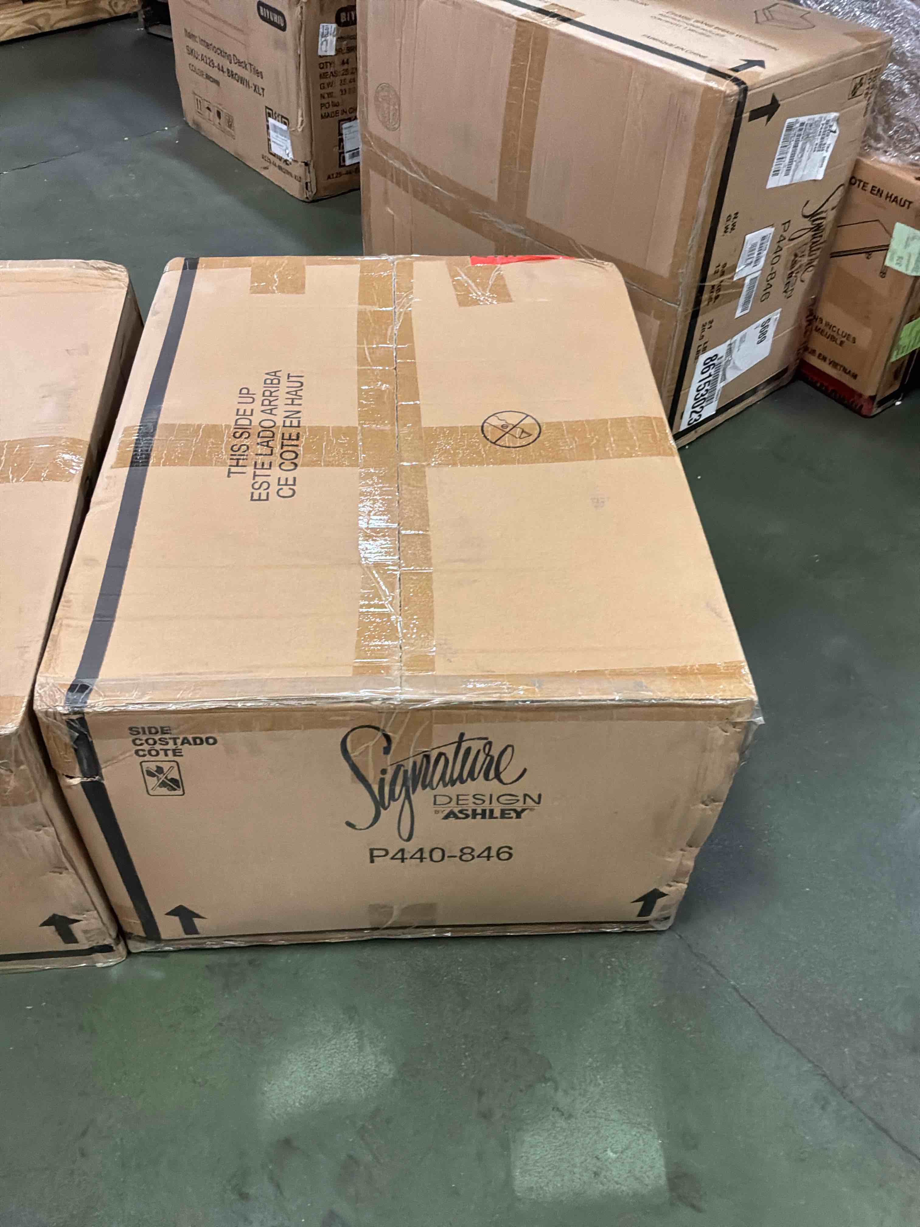 https://s3.amazonaws.com/lotting-images-prod/bidfta/GRA4118832_1778004733579.jpeg