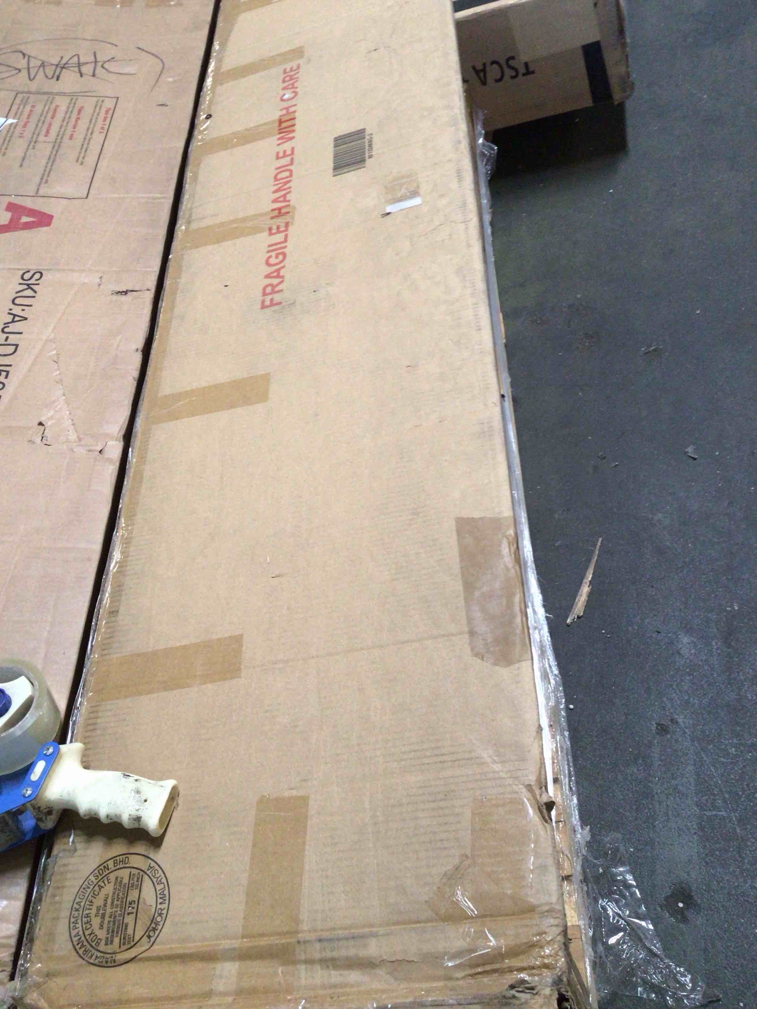 https://s3.amazonaws.com/lotting-images-prod/bidfta/GRA4119414_1778607922161.jpeg