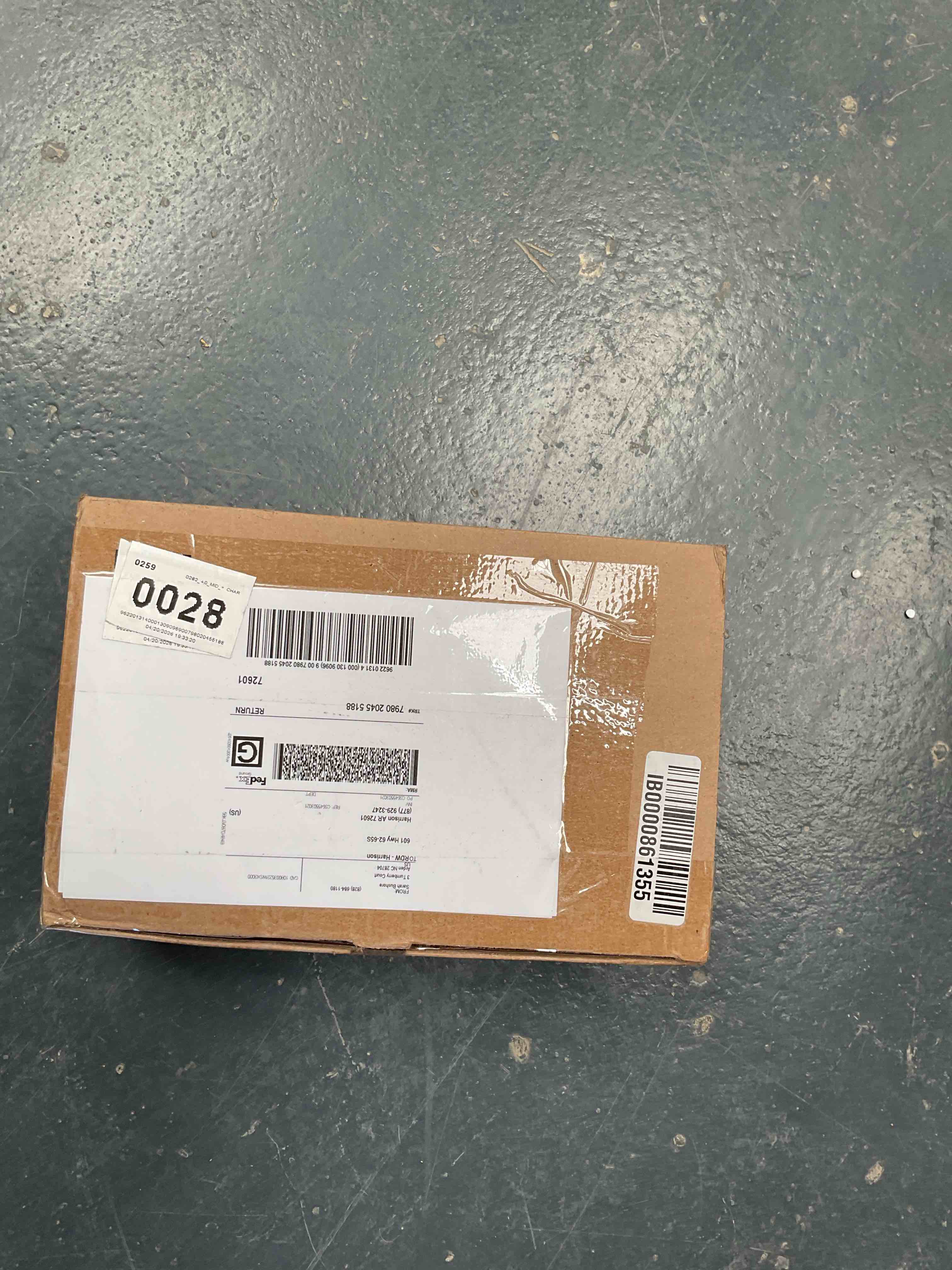 https://s3.amazonaws.com/lotting-images-prod/bidfta/GRA4122449_1777914134832.jpeg