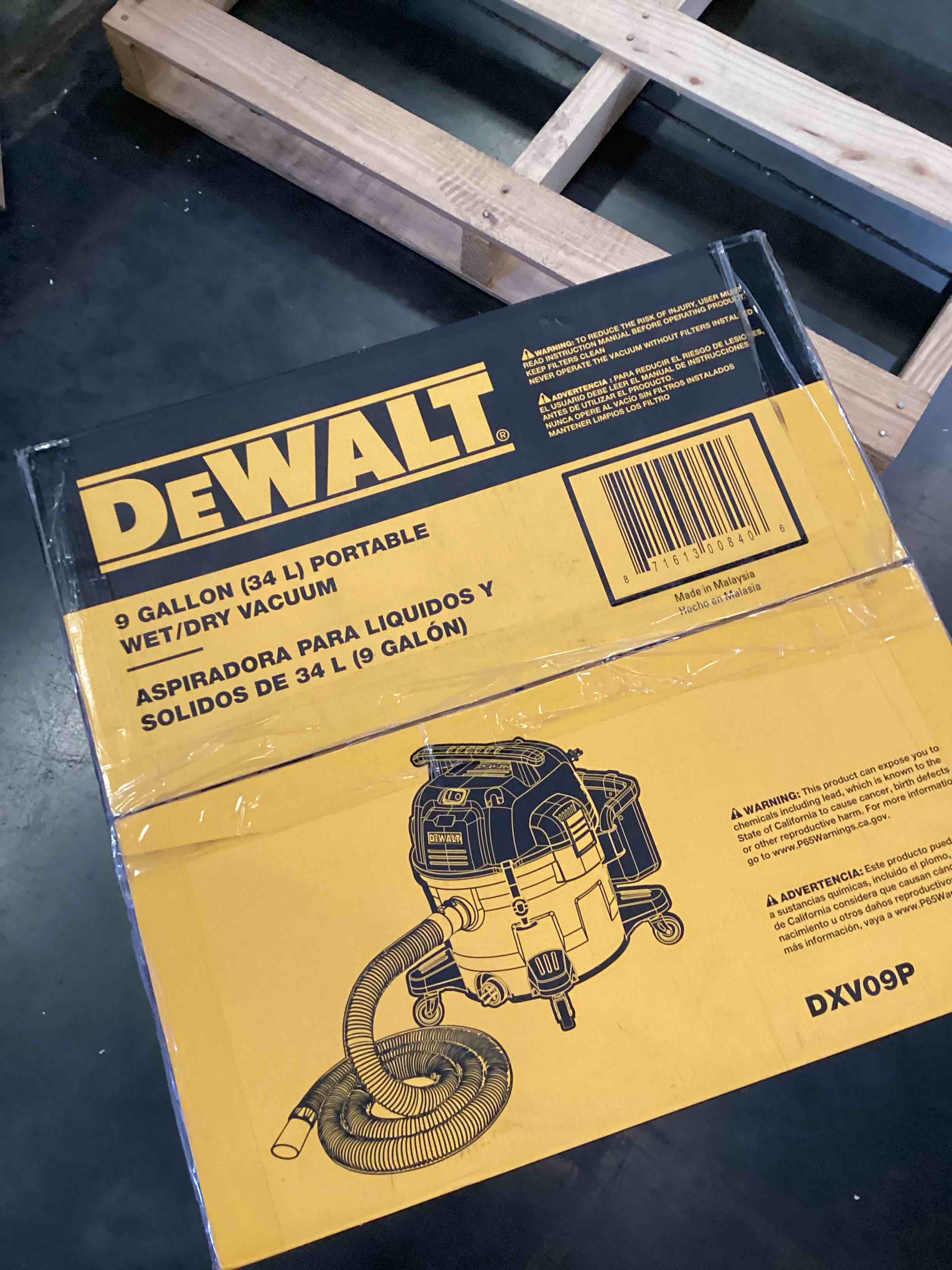 Condition photo showing As Is for DEWALT Wet and Dry Vacuum 9 Gallon Poly Wet/Dry Vac Yellow Shop Vacuum 5 HP Strong Suction for Jobsite, Workshop 3 in 1 Multi Functions Model: DXV09P